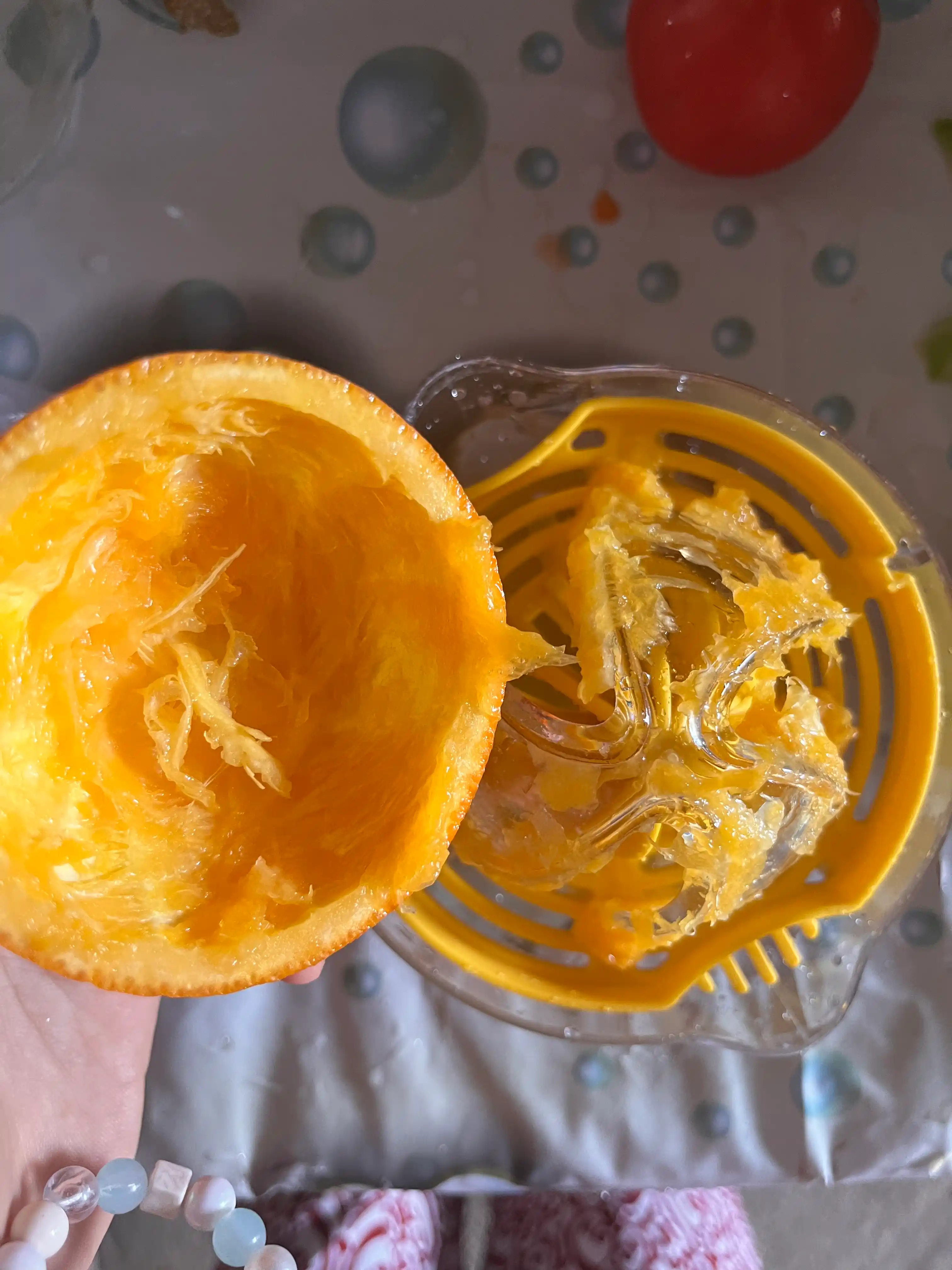 Sitrus sharbat chiqargich, qo‘l sharbat siquvchi, apelsin siqgich, limon siqgich