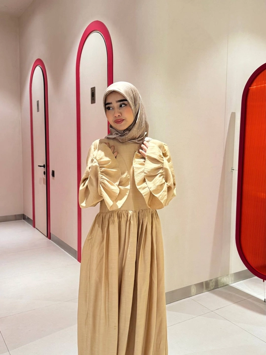 Qizlar va ayollar uchun erkin abaya, ximar va hijob to‘plami (yagona o‘lcham)