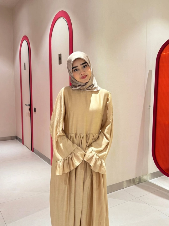 Qizlar va ayollar uchun erkin abaya, ximar va hijob to‘plami (yagona o‘lcham)