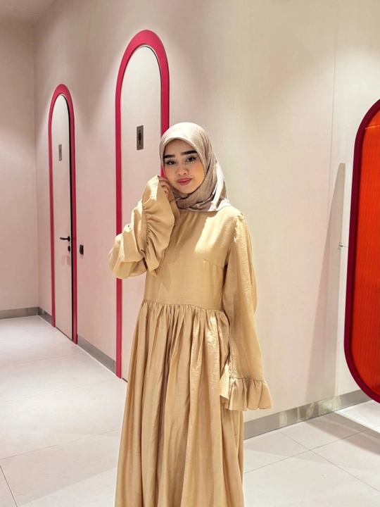 Qizlar va ayollar uchun erkin abaya, ximar va hijob to‘plami (yagona o‘lcham) - 