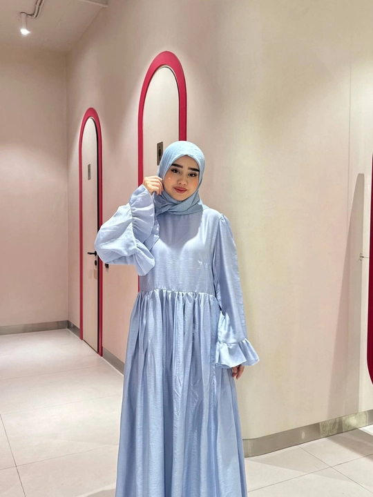 Qizlar va ayollar uchun erkin abaya, ximar va hijob to‘plami (yagona o‘lcham) - 