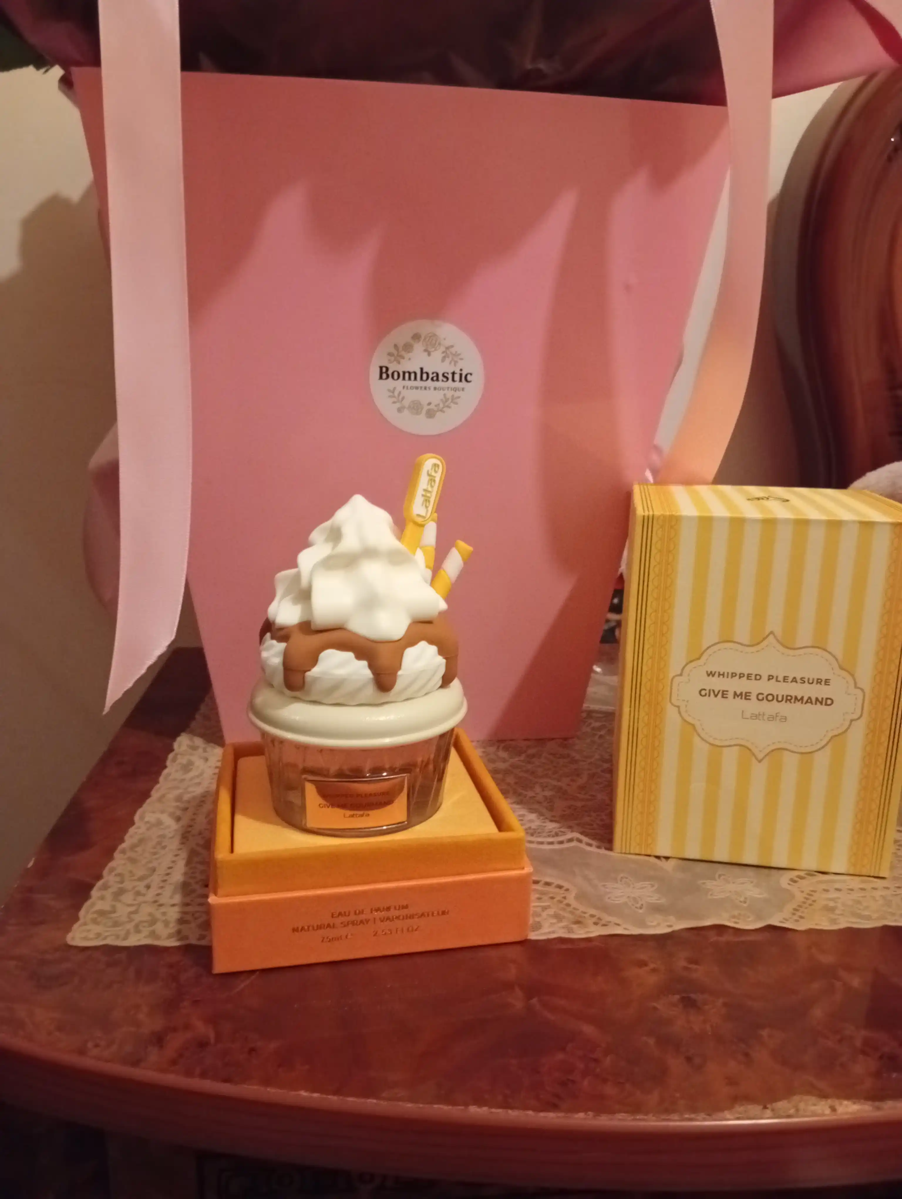 Lattafa perfumes Eau de Parfum Cupcake Design, 100 ml, женский, парфюмерная вода