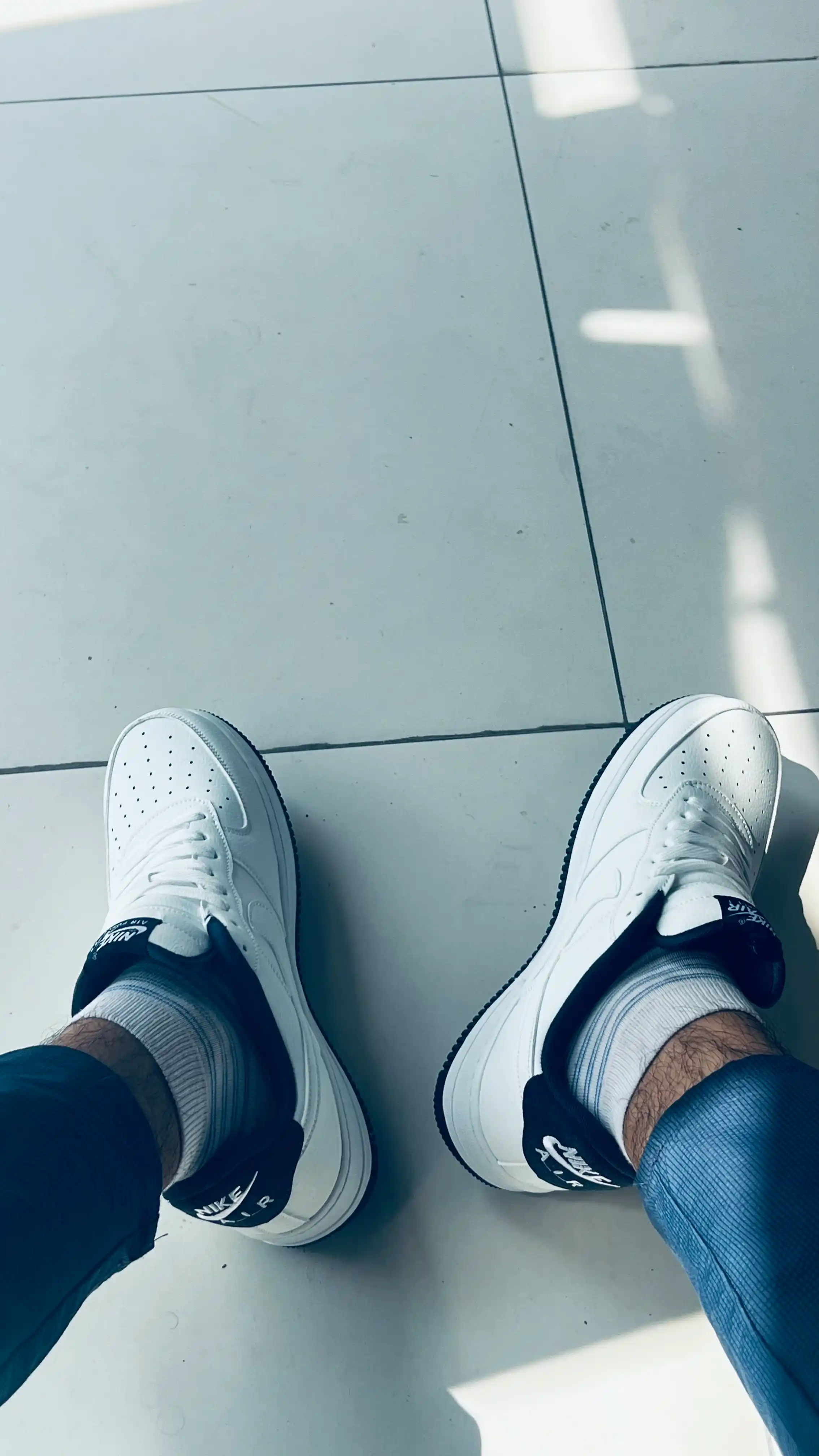 Erkaklar, ayollar va o‘smirlar uchun sport krossovkalari Nike Air Force 1, o'lchami 36-44