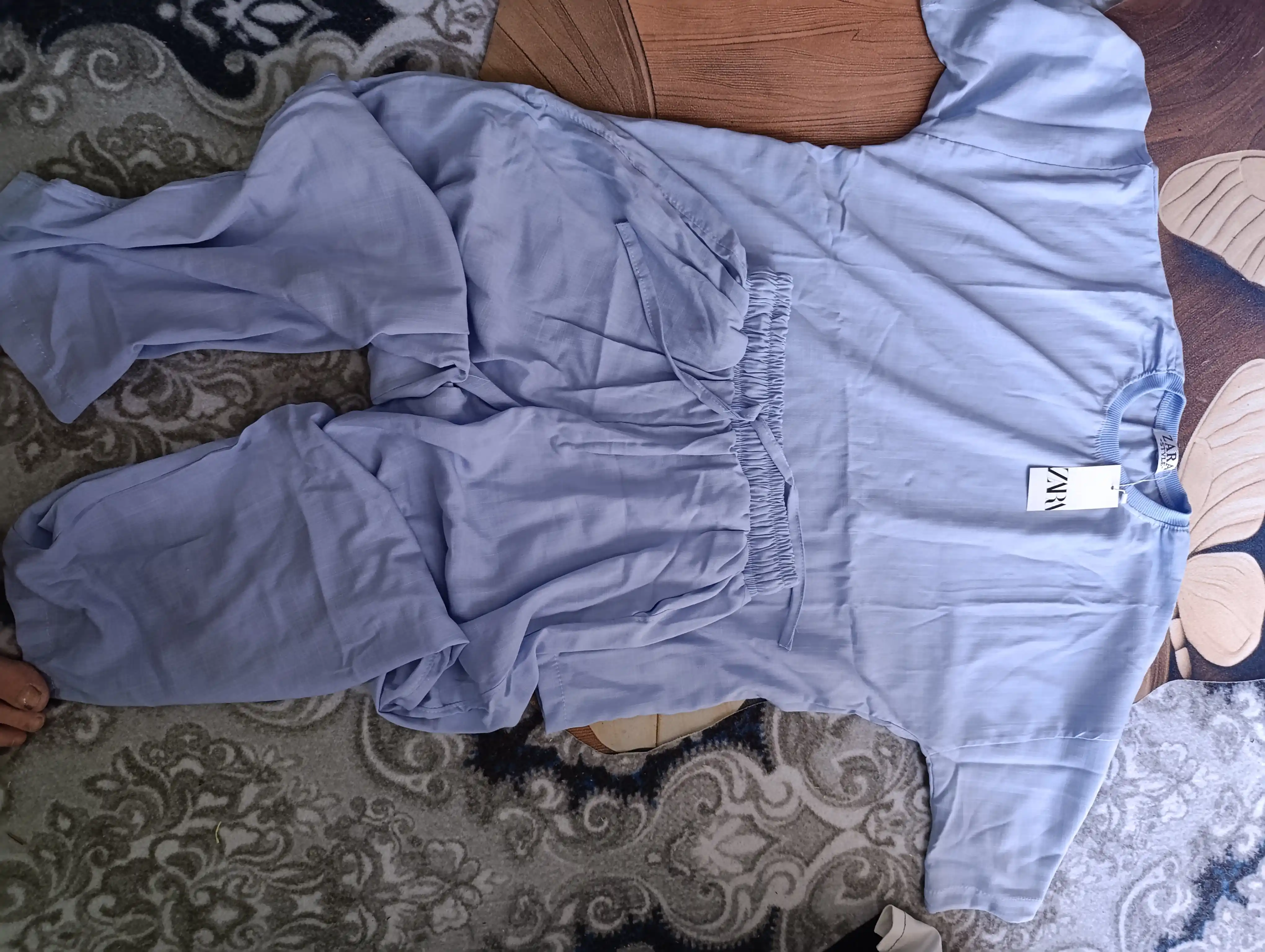 Ayollar uchun zig‘ir matoli dvoyka oversize — yozgi keng shimli kostyum