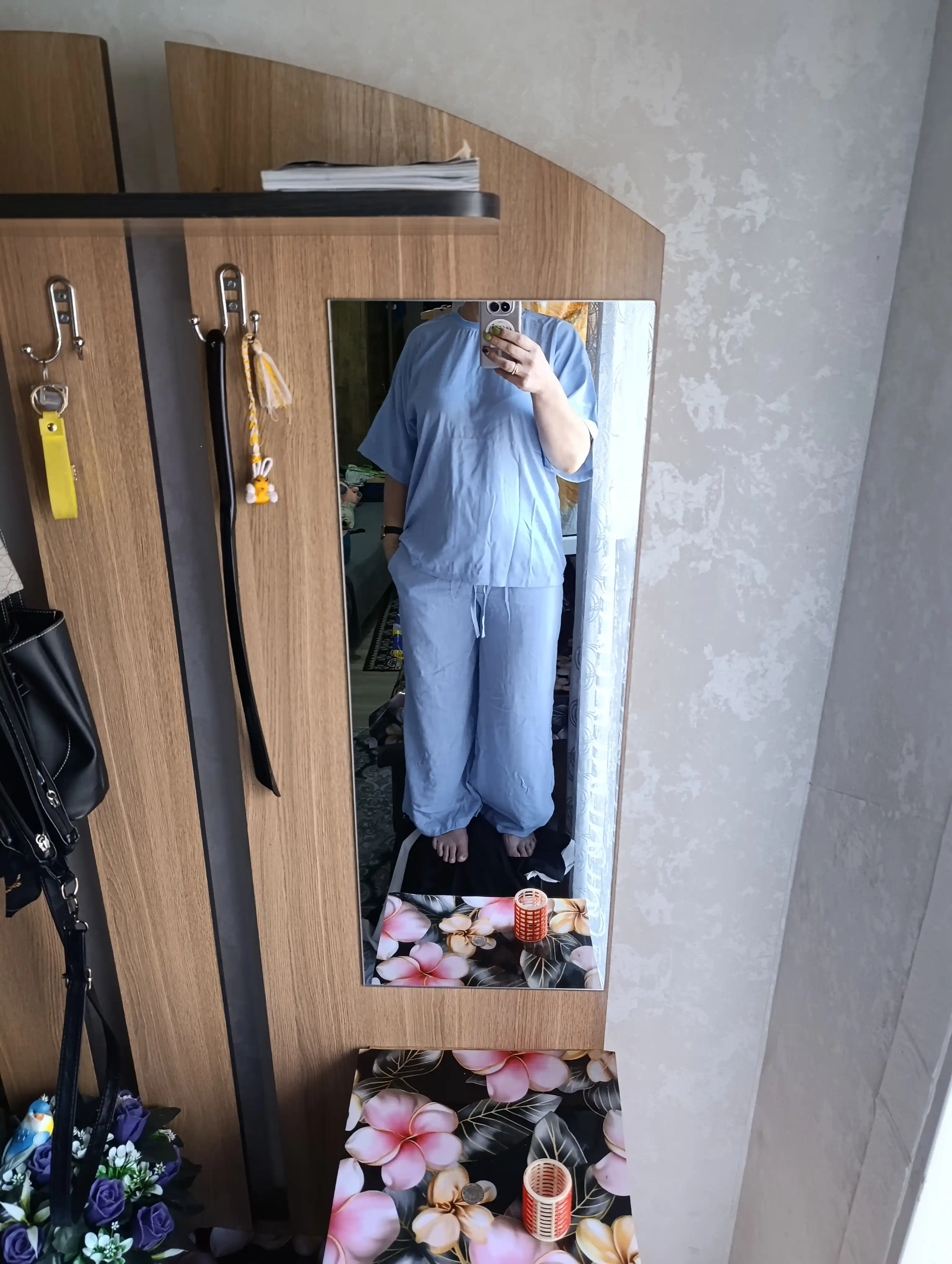 Ayollar uchun zig‘ir matoli dvoyka oversize — yozgi keng shimli kostyum