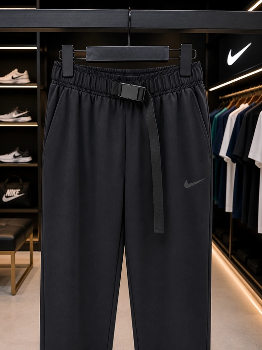 Спортивные брюки Nike с поясом-ремешком