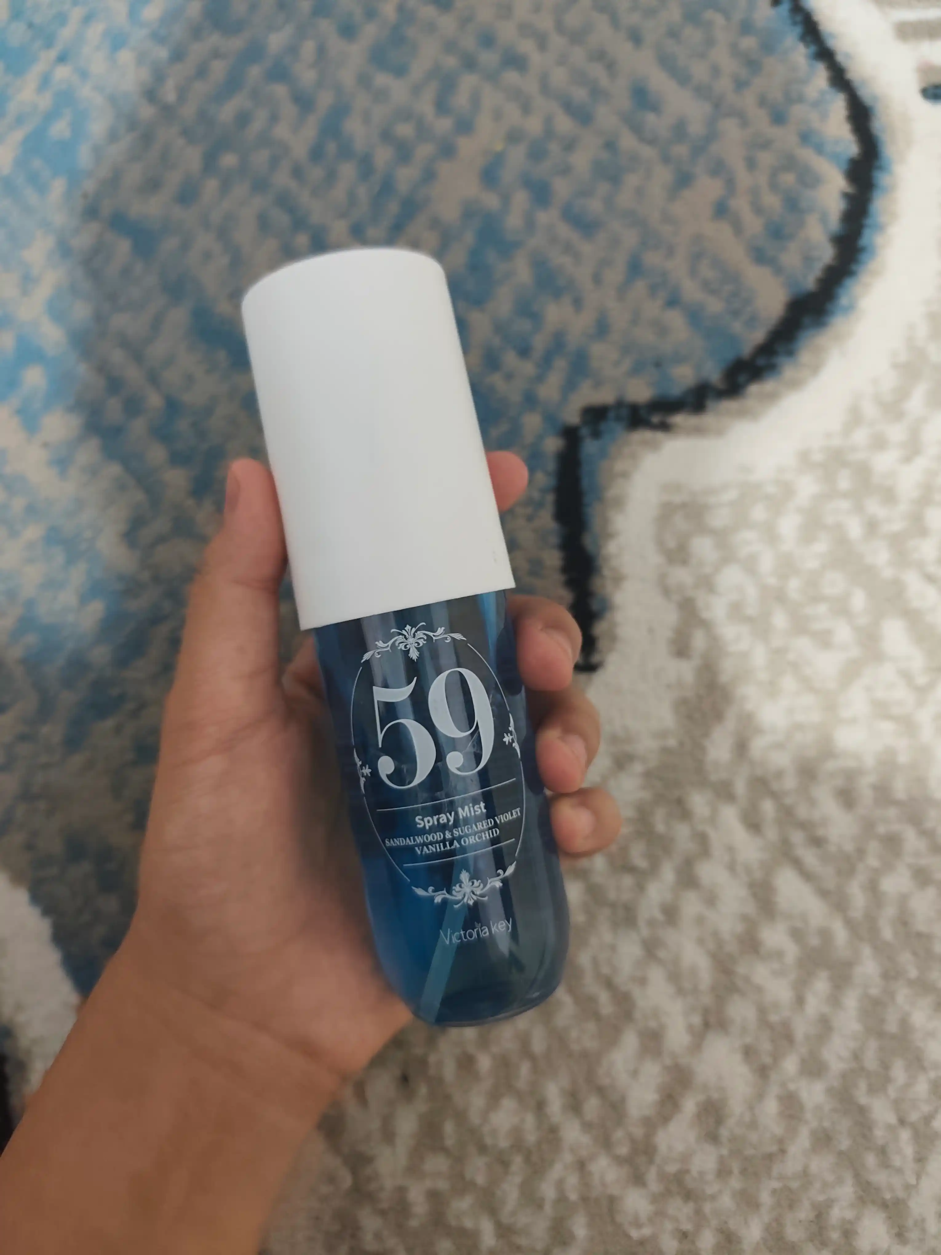 Tana va sochlar uchun parfyumeriya spreyi, tana uchun namlantiruvchi mist, yumshoq sprey, 90 ml