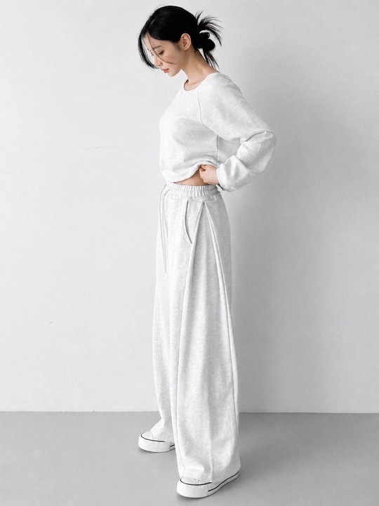 Ayollar kiyimi, yozgi sport shimlari, oversize shimlar, ko‘cha uslubidagi keng shimlar