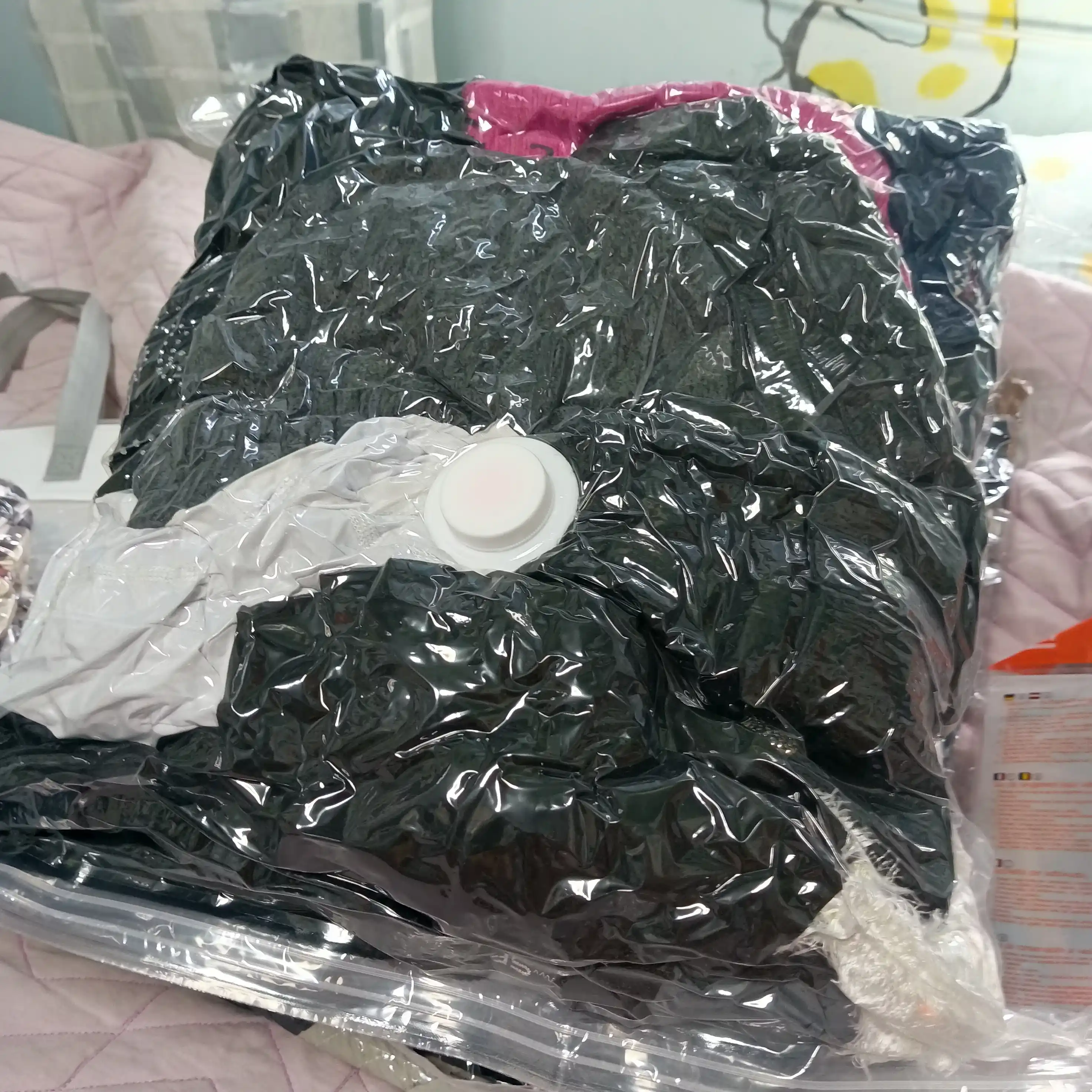 Vakuum paket, kiyim uchun paket, vakuumli saqlash paketi, kiyim saqlash paketi