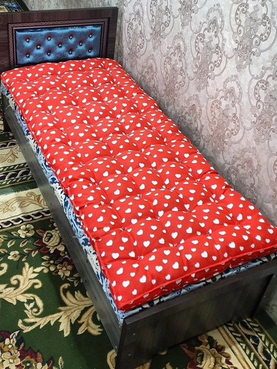 Yumshoq matras, yig‘iladigan, ko‘chma
