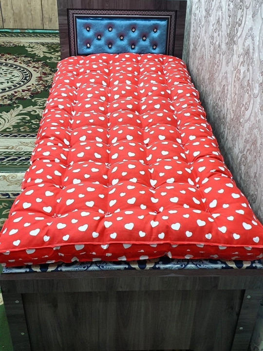 Yumshoq matras, yig‘iladigan, ko‘chma