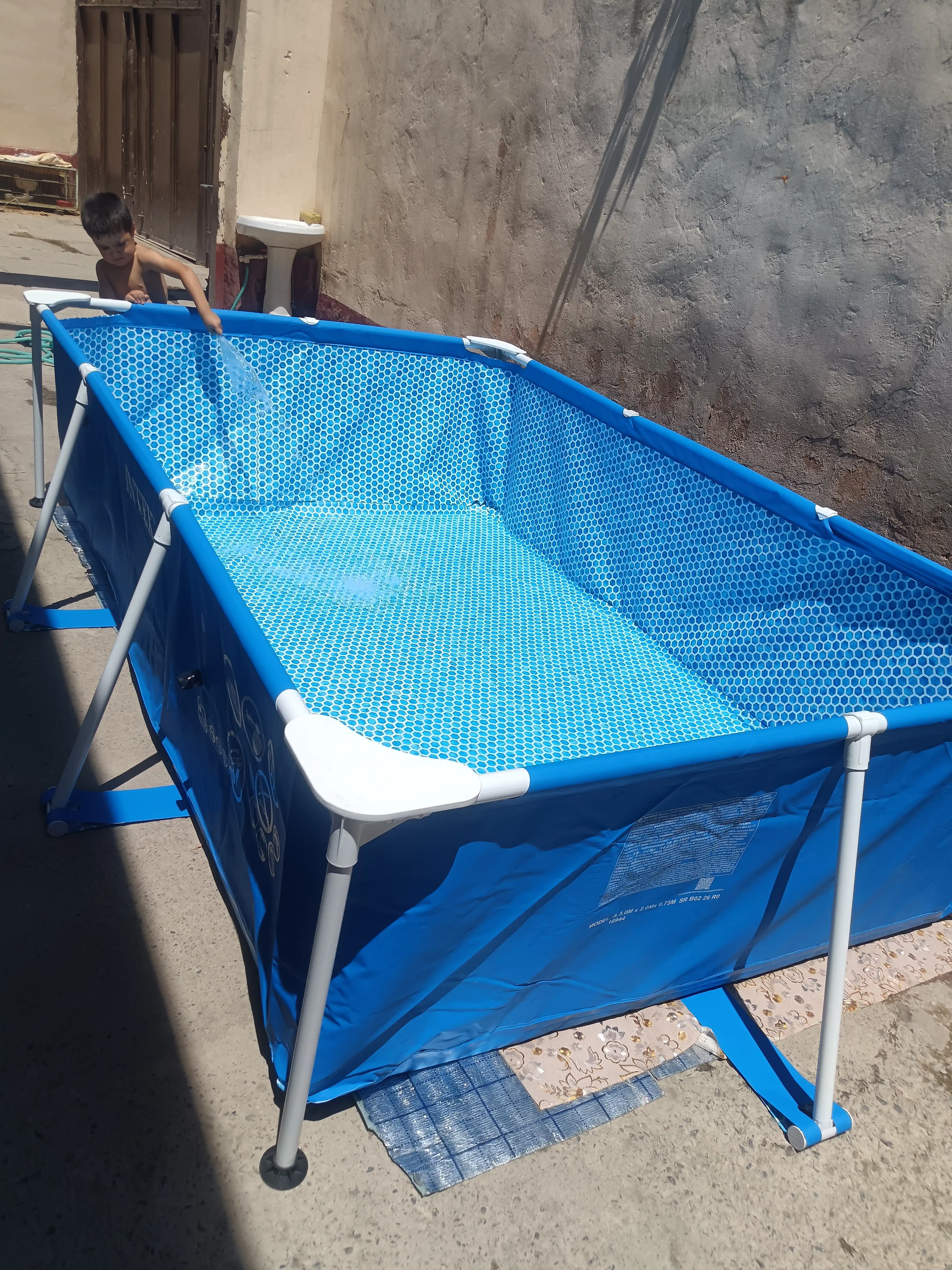Karkasli basseyn Intex Prism, Metal Frame, tanlovga 1662l-7127 litr hajmli, kattalar uchun
