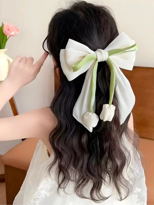 Maktab uchun soch zakolka-banti, o'quvchi qizlar uchun oq va pushti to'g'nog'ich