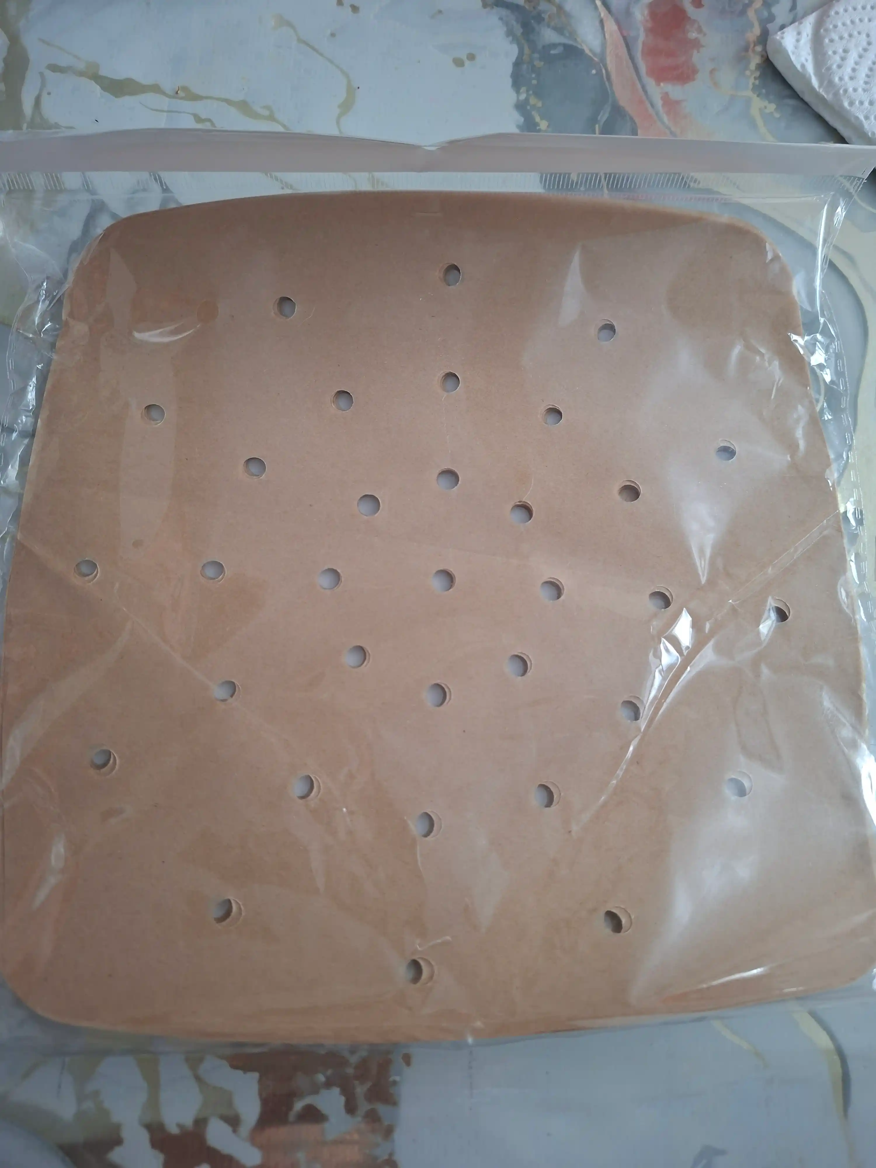 Aerogril uchun qog‘oz vlojkalar, 20,5×20,5 /23х23 sm, teshikli, 50 dona, yopishmaydi