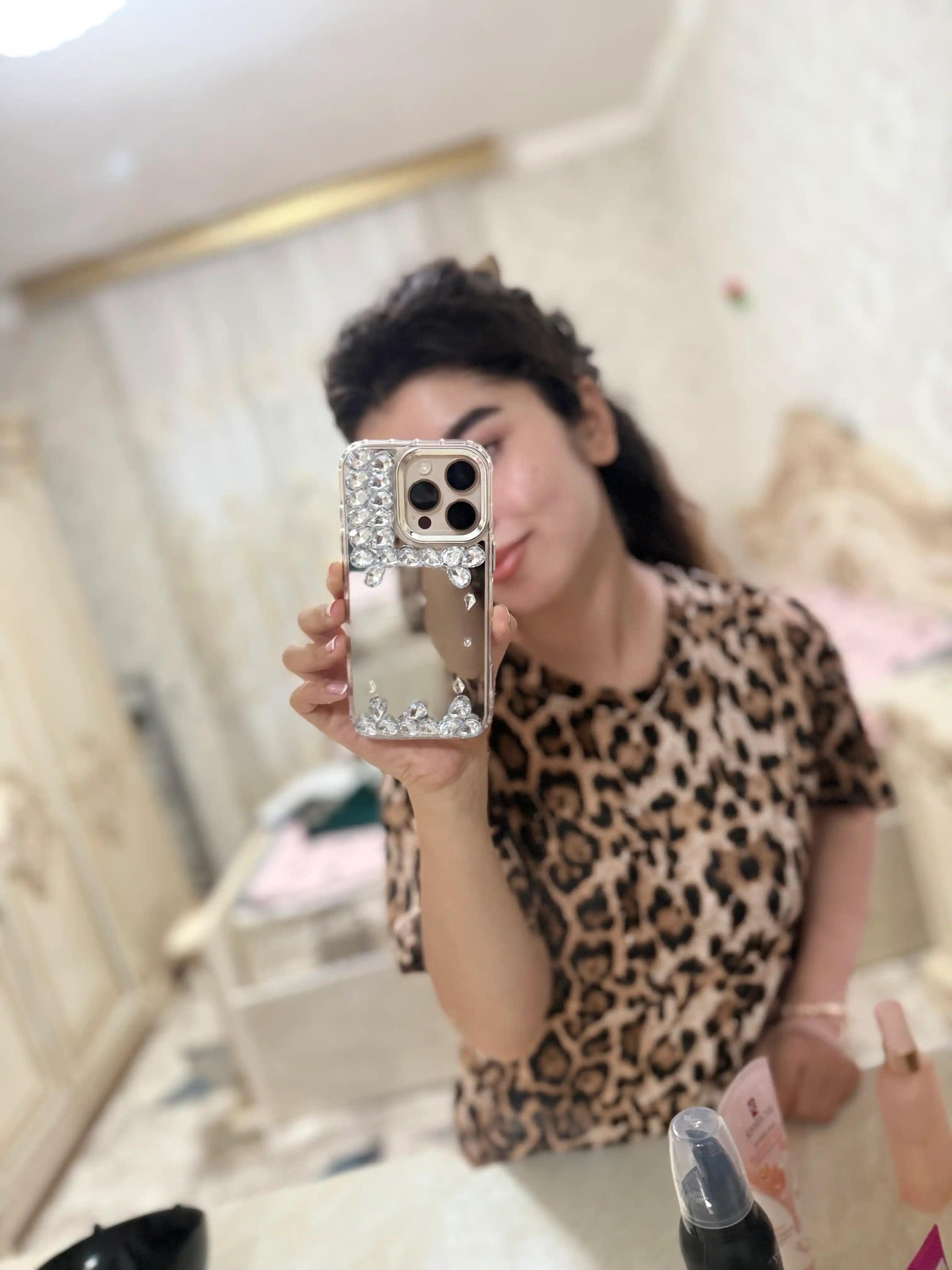 IPhone uchun kristalli g‘ilof, hashamatli yaltiroqlik