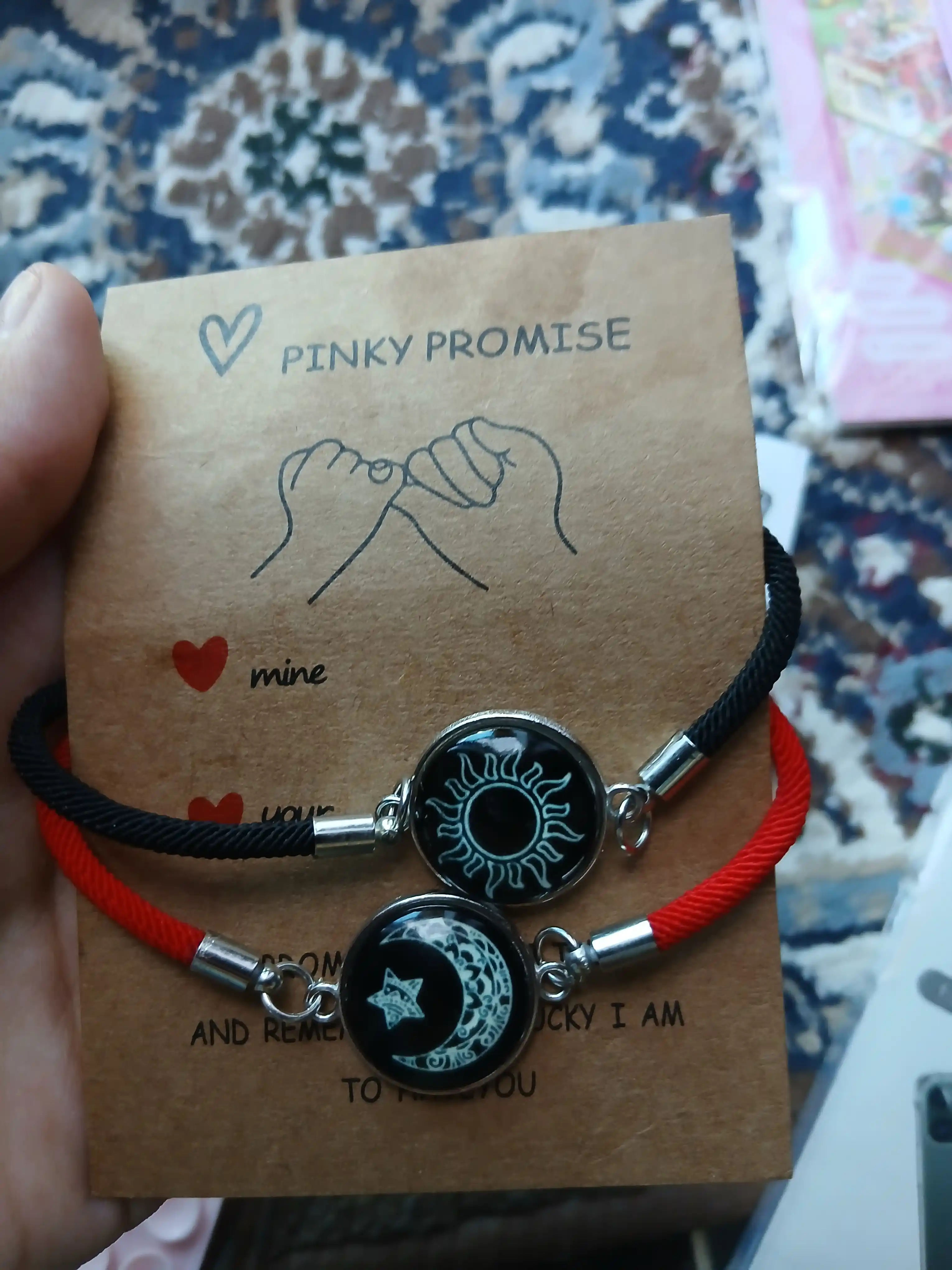 "Pinky Promise" juft bilaguzuklari, Quyosh va Oy dizayni, 2 ta bilaguzuk to'plami