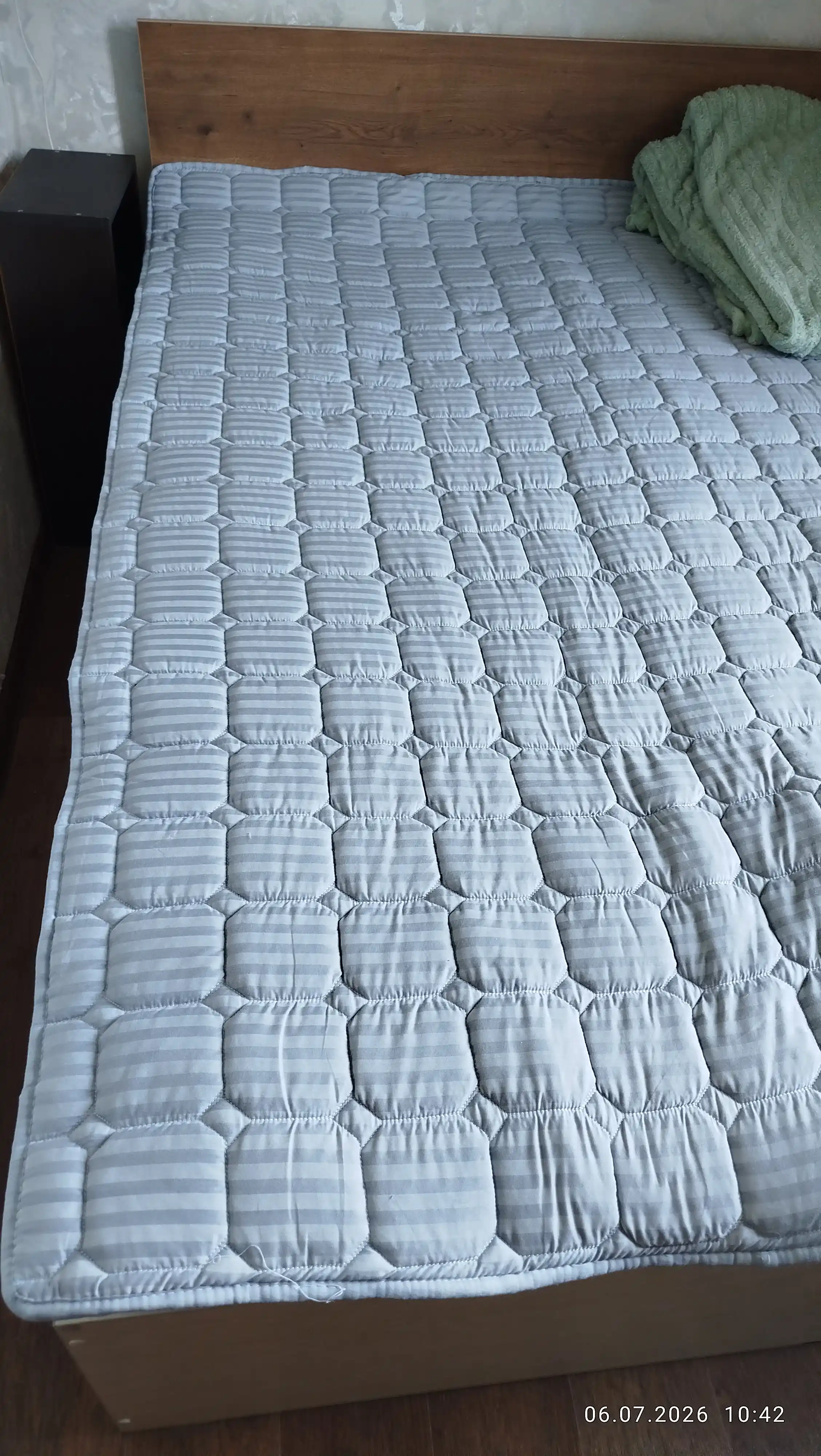 Namatrasnik, sirpanmaydigan, ikki taraflama, barcha razmerlarda, soft classik