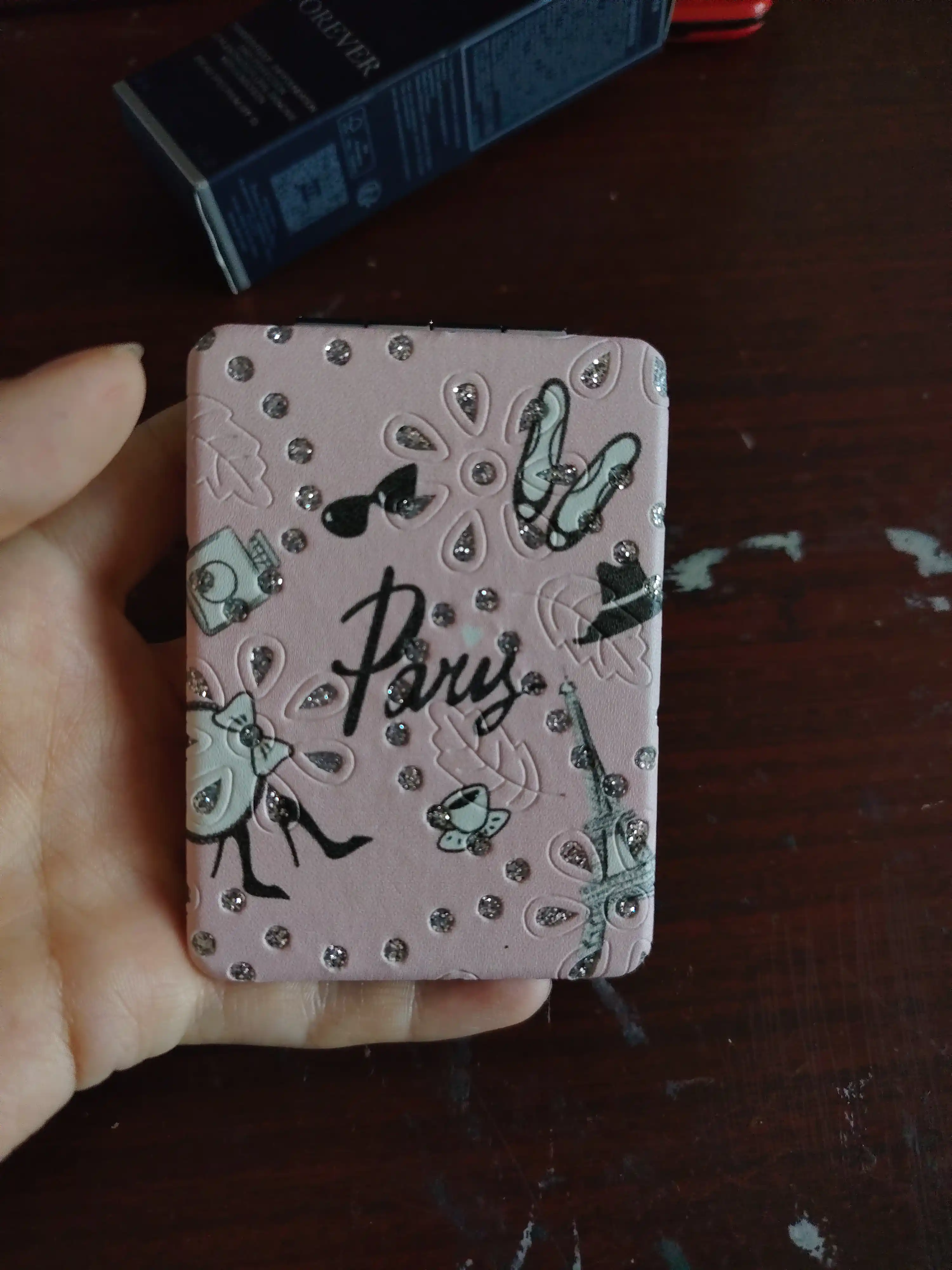 Paris dizaynli cho‘ntak oynacha, metall korpusli, 6,1×4,4 sm