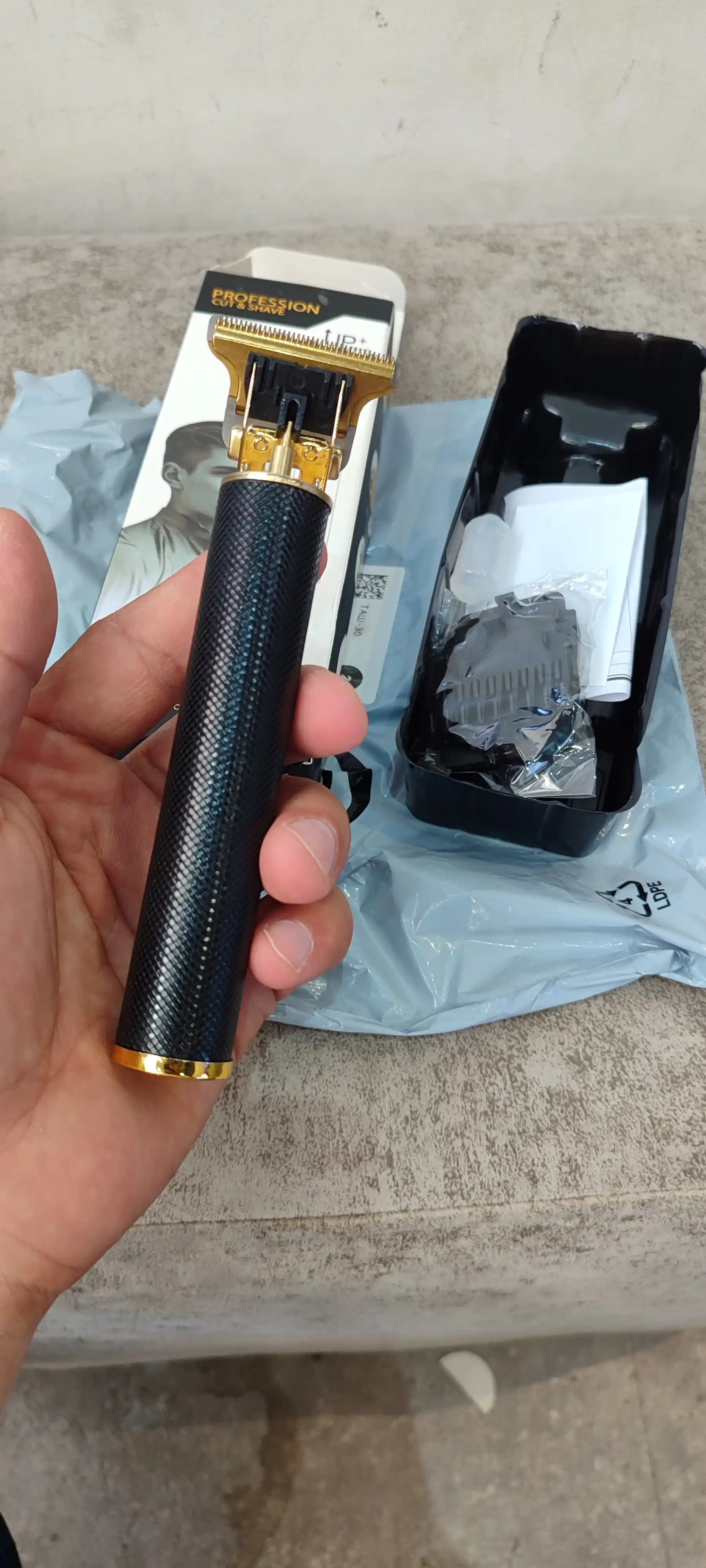 Soch va soqol oladigan mashinka Trimmer, dragon, britva