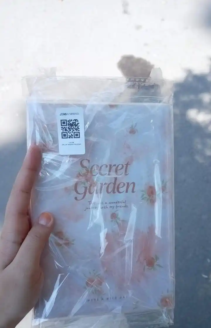 Secret Garden A5 daftar - 52 varaq, katakli, shaffof muqovali