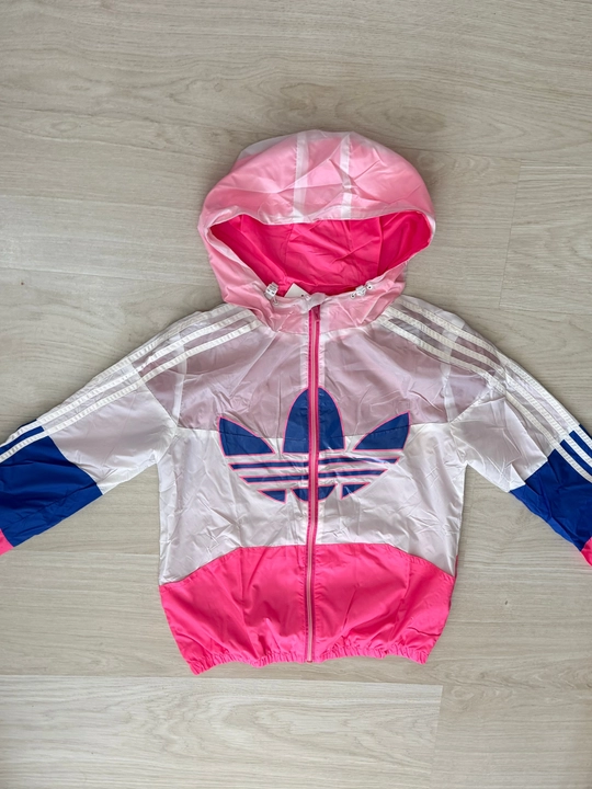 Adidas logotipi tushirilgan zamonaviy sport kurtkasi qizlar uchun kurtkasi