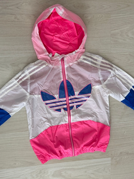 Adidas logotipi tushirilgan zamonaviy sport kurtkasi qizlar uchun kurtkasi