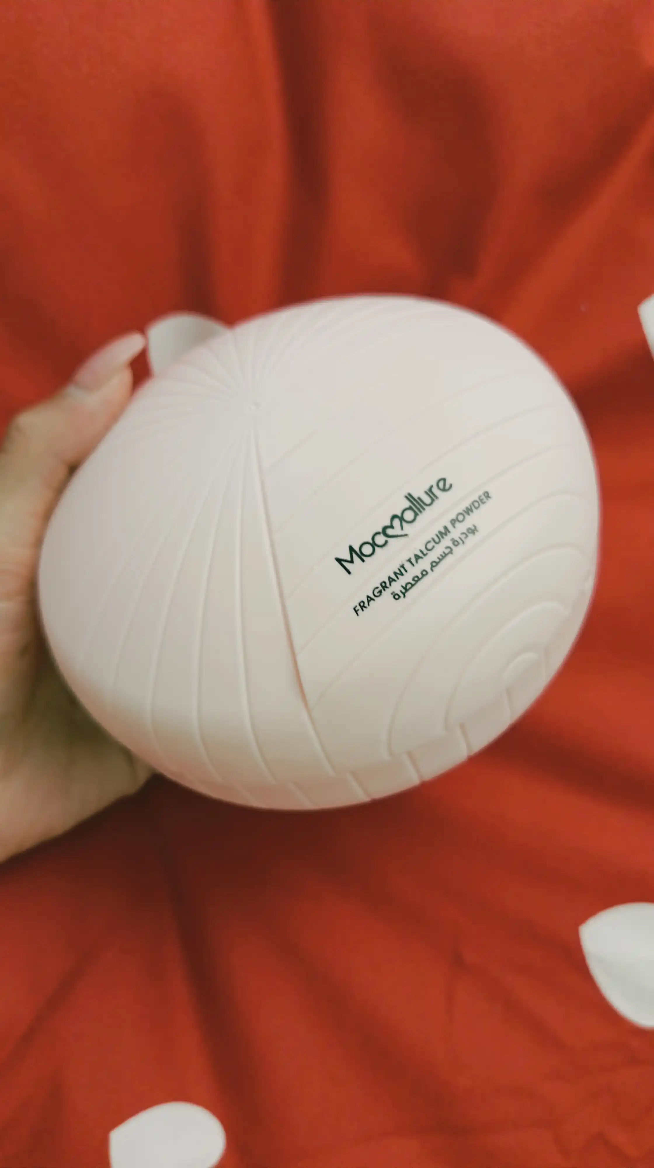 Ayollar uchun xushbo‘y talk, tana pudrasi Mocallure, 100 g