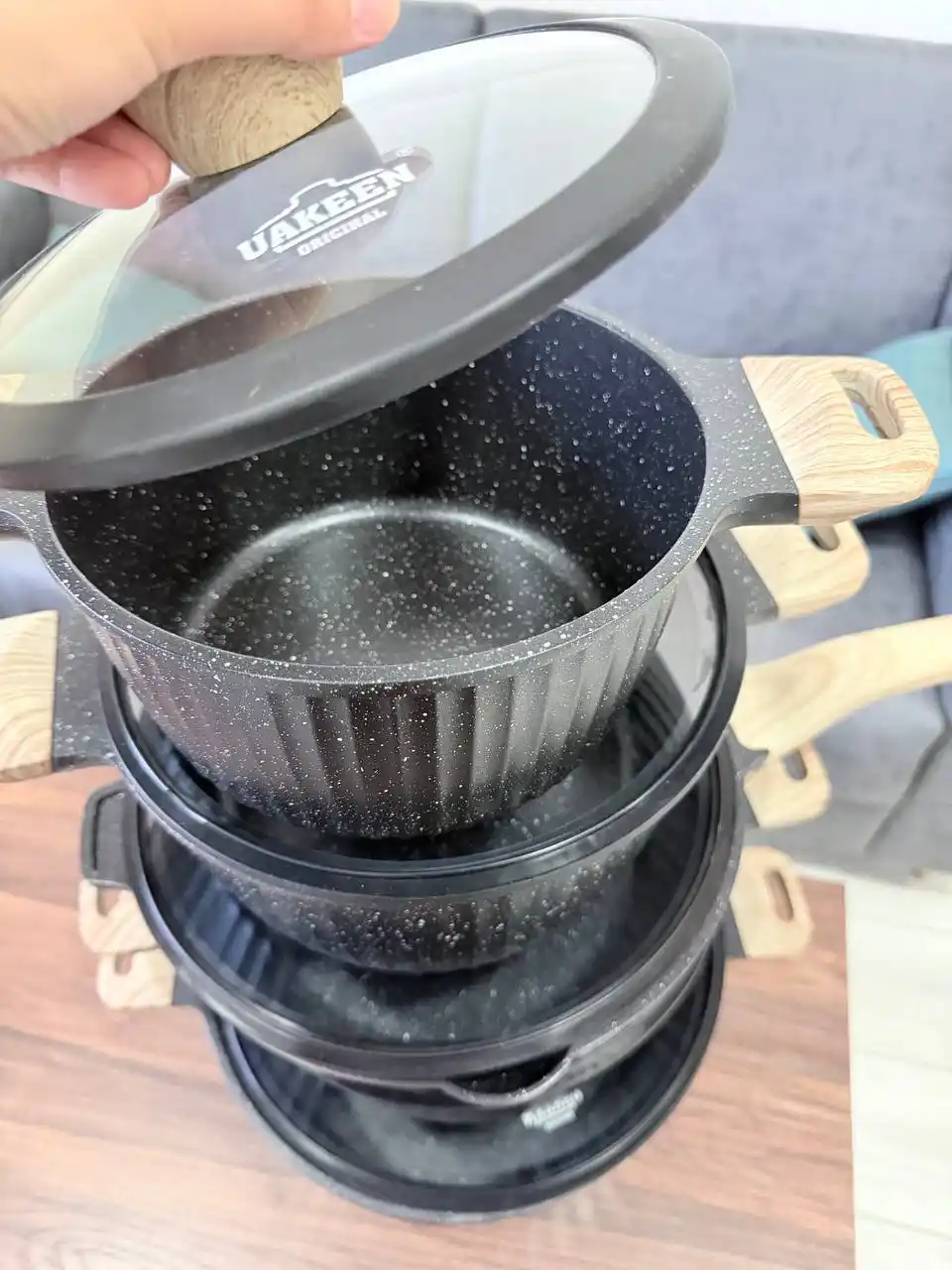 UAKEEN premium granit qozonlar, yopishmaydigan qoplamali va yog‘och tutqichli
