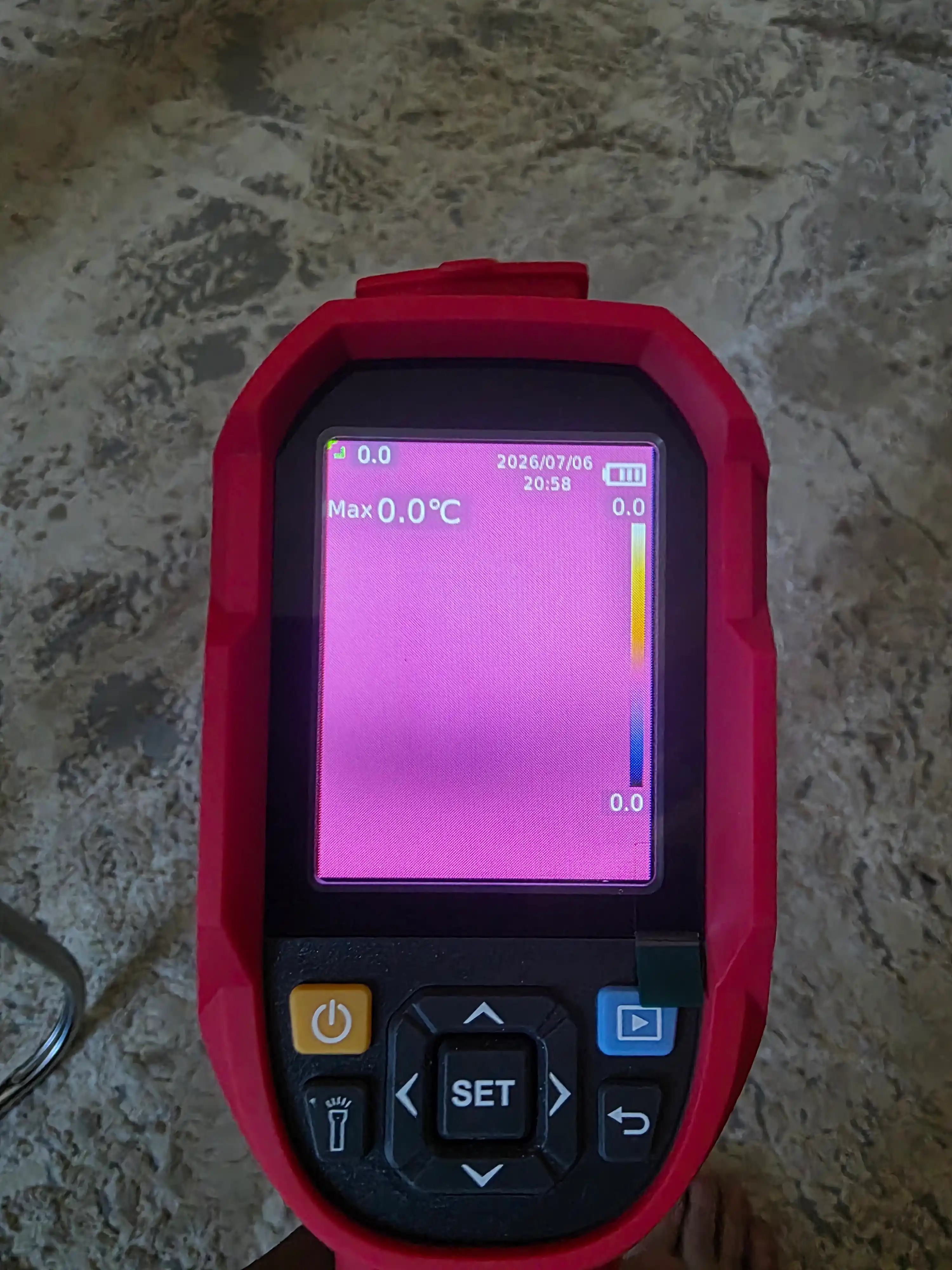 Тепловизор UNI-T UTi260B, инфракрасная камера, -20/550°C, 256×192, 2,8 дюйма, IP65