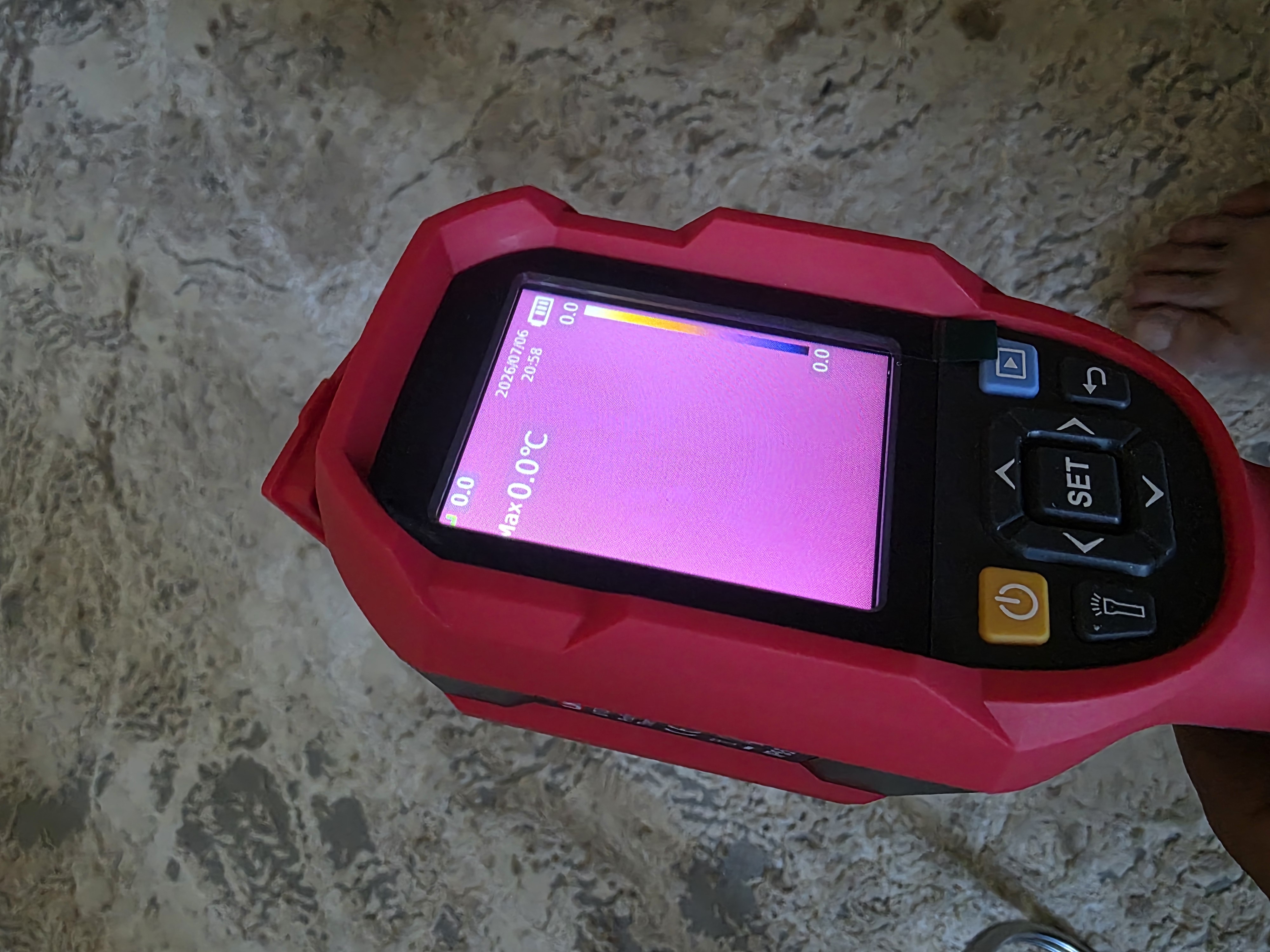 Тепловизор UNI-T UTi260B, инфракрасная камера, -20/550°C, 256×192, 2,8 дюйма, IP65