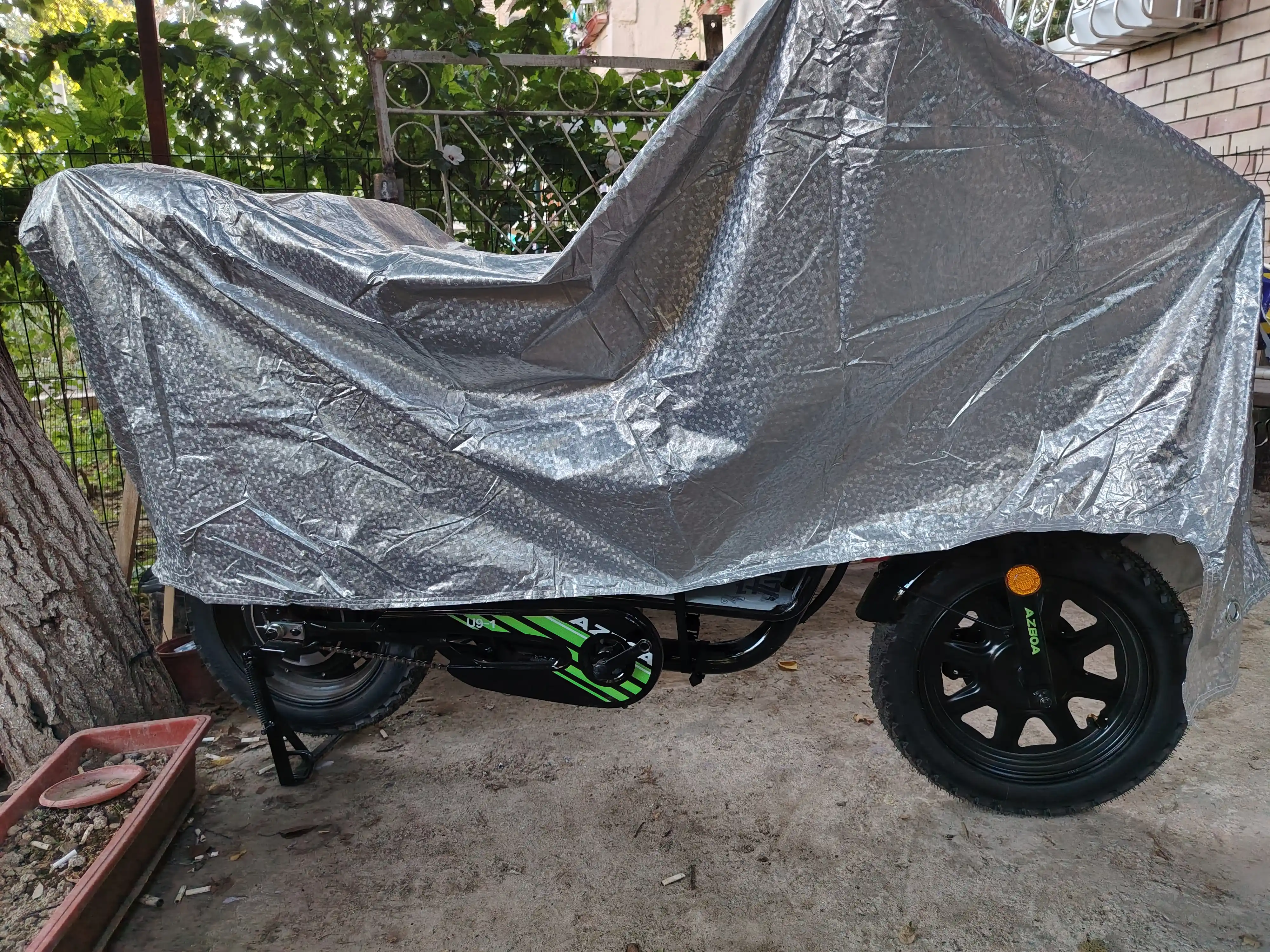 Universal tent (S–XXL) — skuter va mototsikl uchun, 1.6 m dan 2.3 m gacha uzunlikka mos