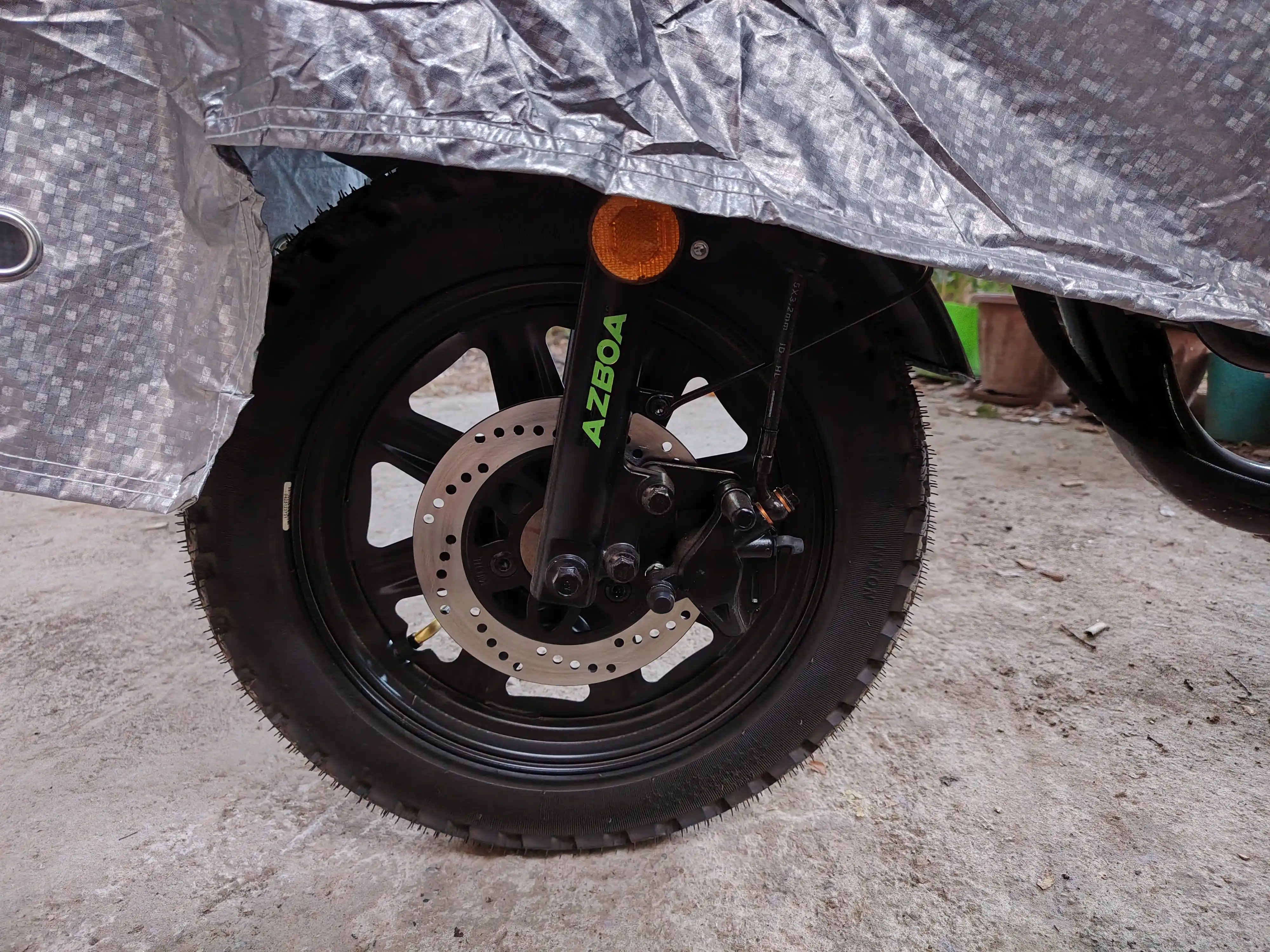 Universal tent (S–XXL) — skuter va mototsikl uchun, 1.6 m dan 2.3 m gacha uzunlikka mos