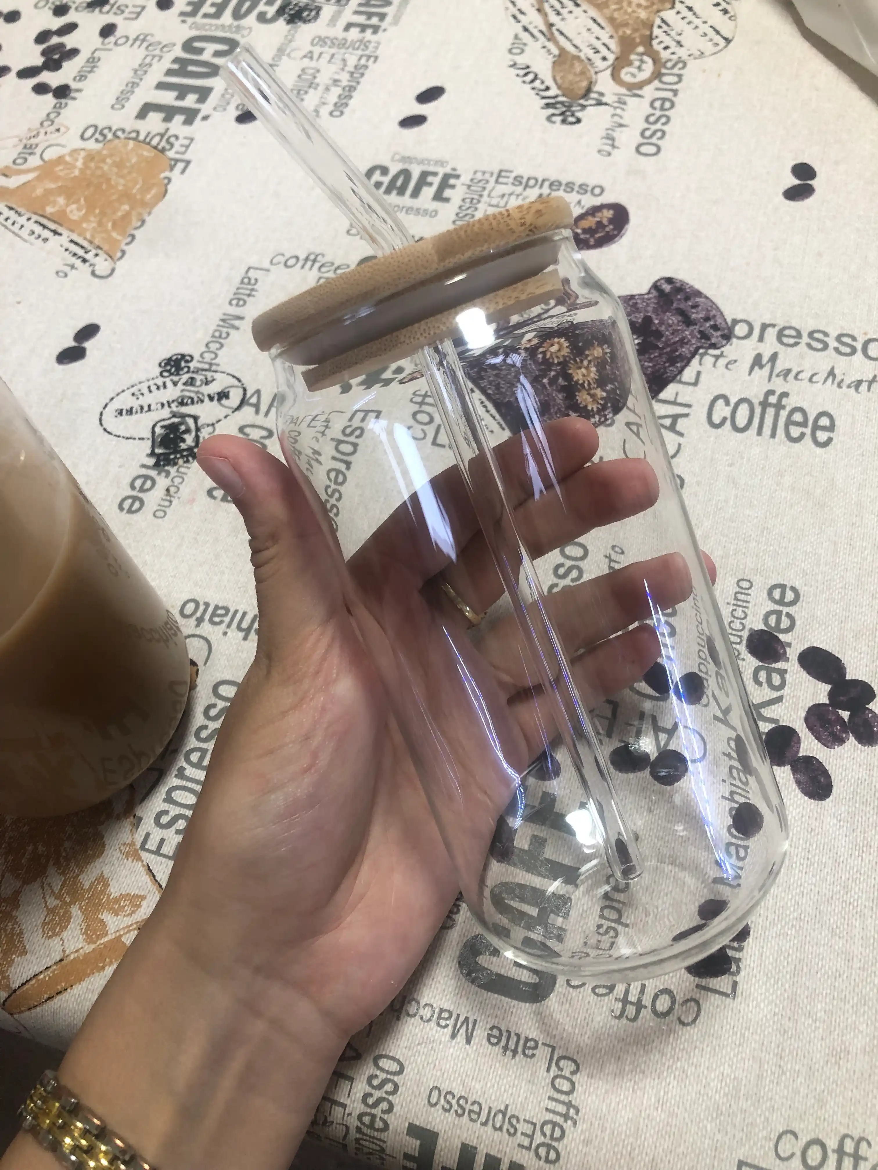 Muhrlangan qopqoq va somonli shisha stakan, 500 ml