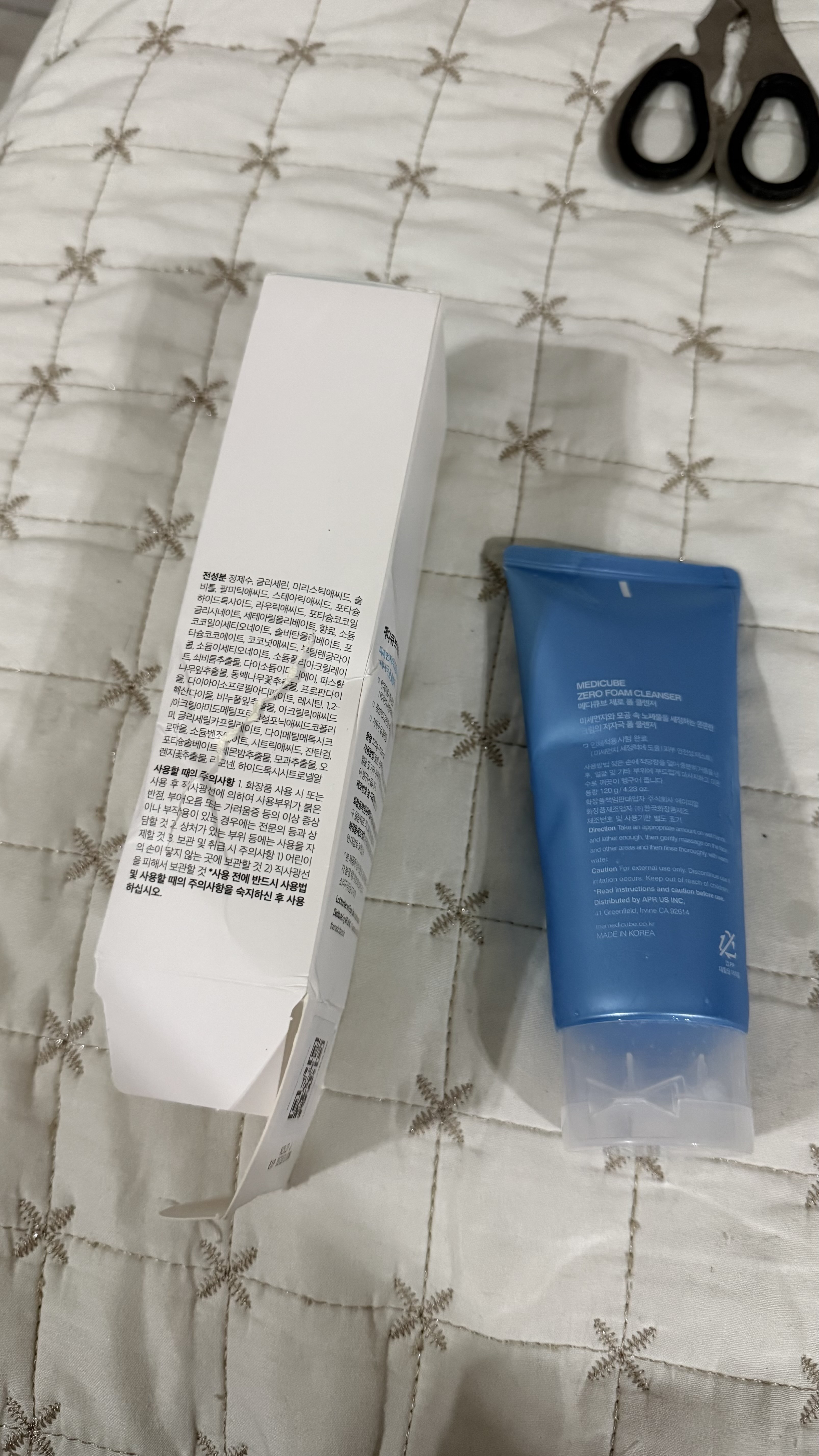 Medicube Zero Foam Cleanser — пенка для глубокого очищения пор и анти-загрязнения