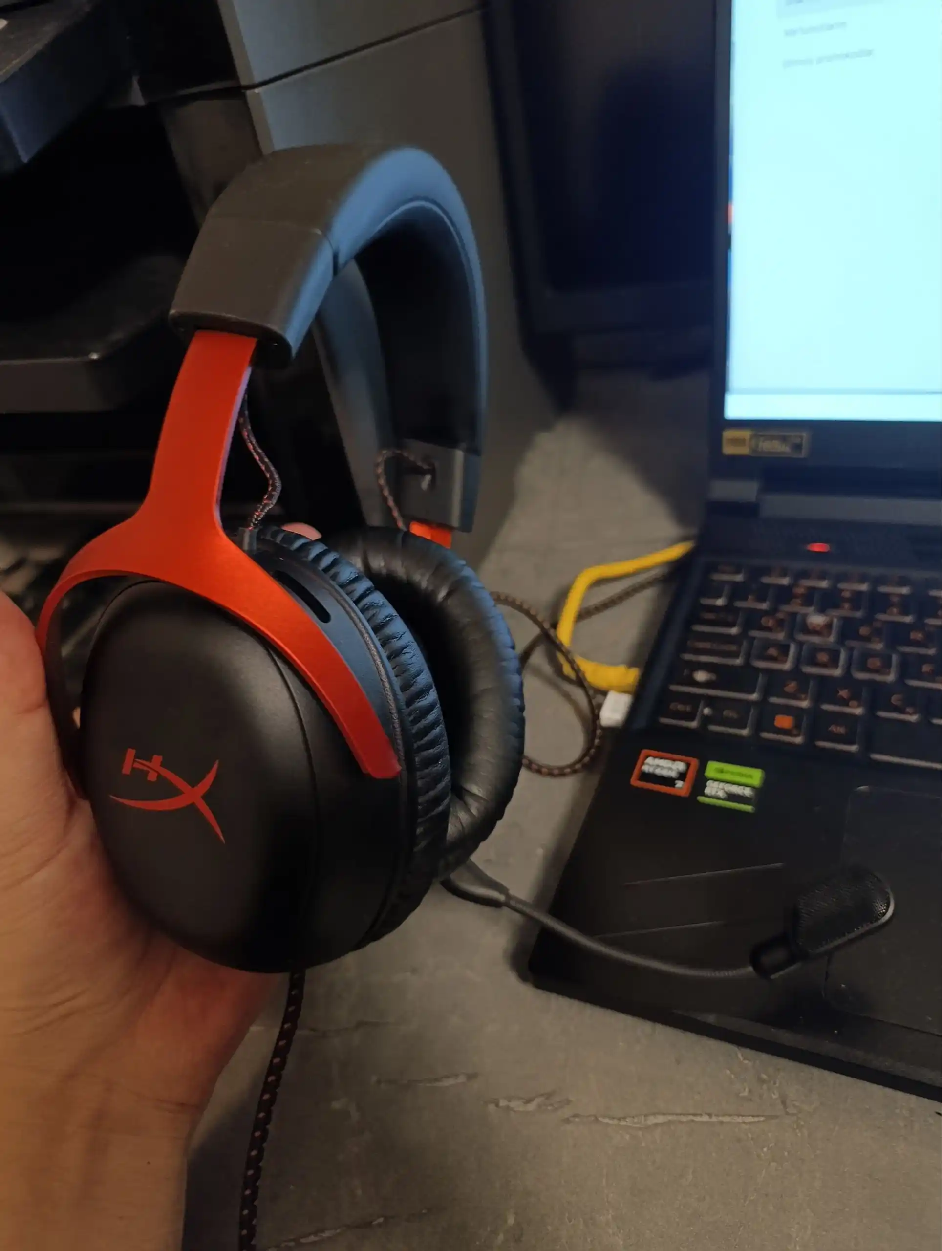 Oyin simli quloqchinlari HyperX Cloud III 7.1, oyin eshitish vositasi 727A8AA 727A9AA