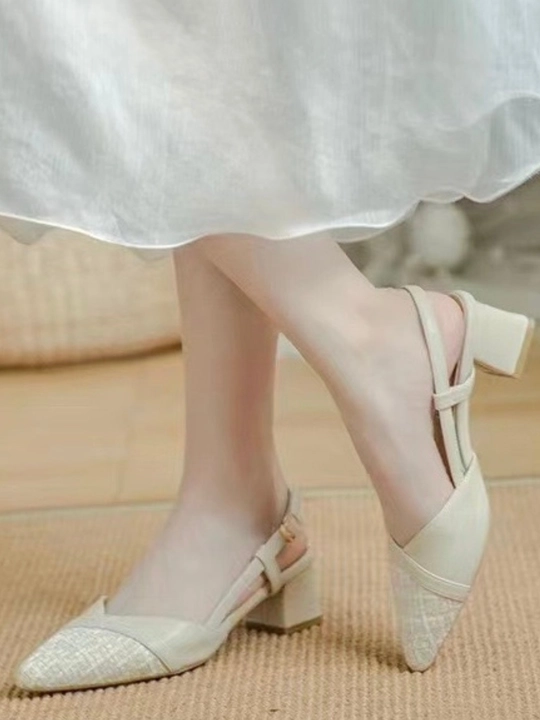 Ayollar slingback tufli
