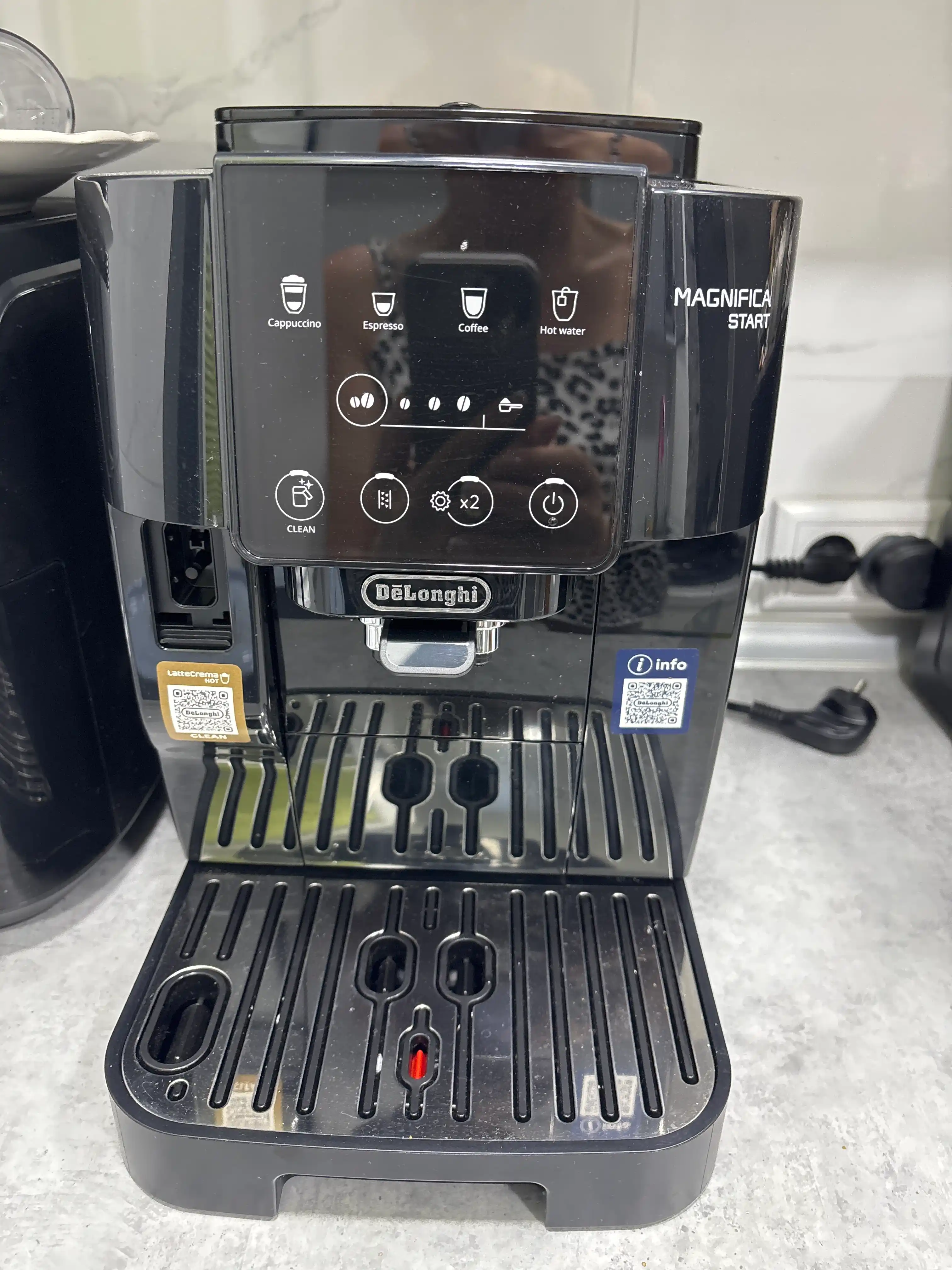 DeLonghi ECAM220.60.B Magnifica Start avtomatik qahva mashinasi LatteCrema