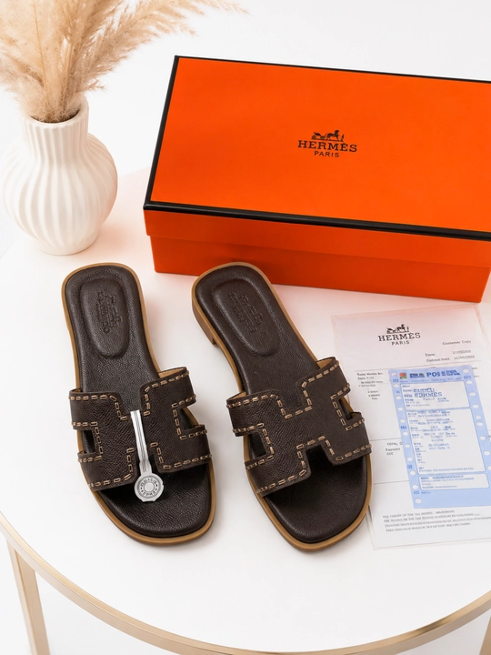 Ayollar va qizlar uchun premium shippak Hermes uslub zamonaviy qulay yozgi tapochka 