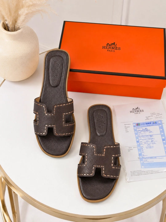 Ayollar va qizlar uchun premium shippak Hermes uslub zamonaviy qulay yozgi tapochka 