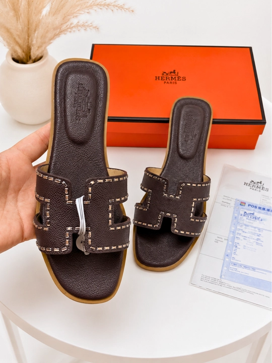 Ayollar va qizlar uchun premium shippak Hermes uslub zamonaviy qulay yozgi tapochka 