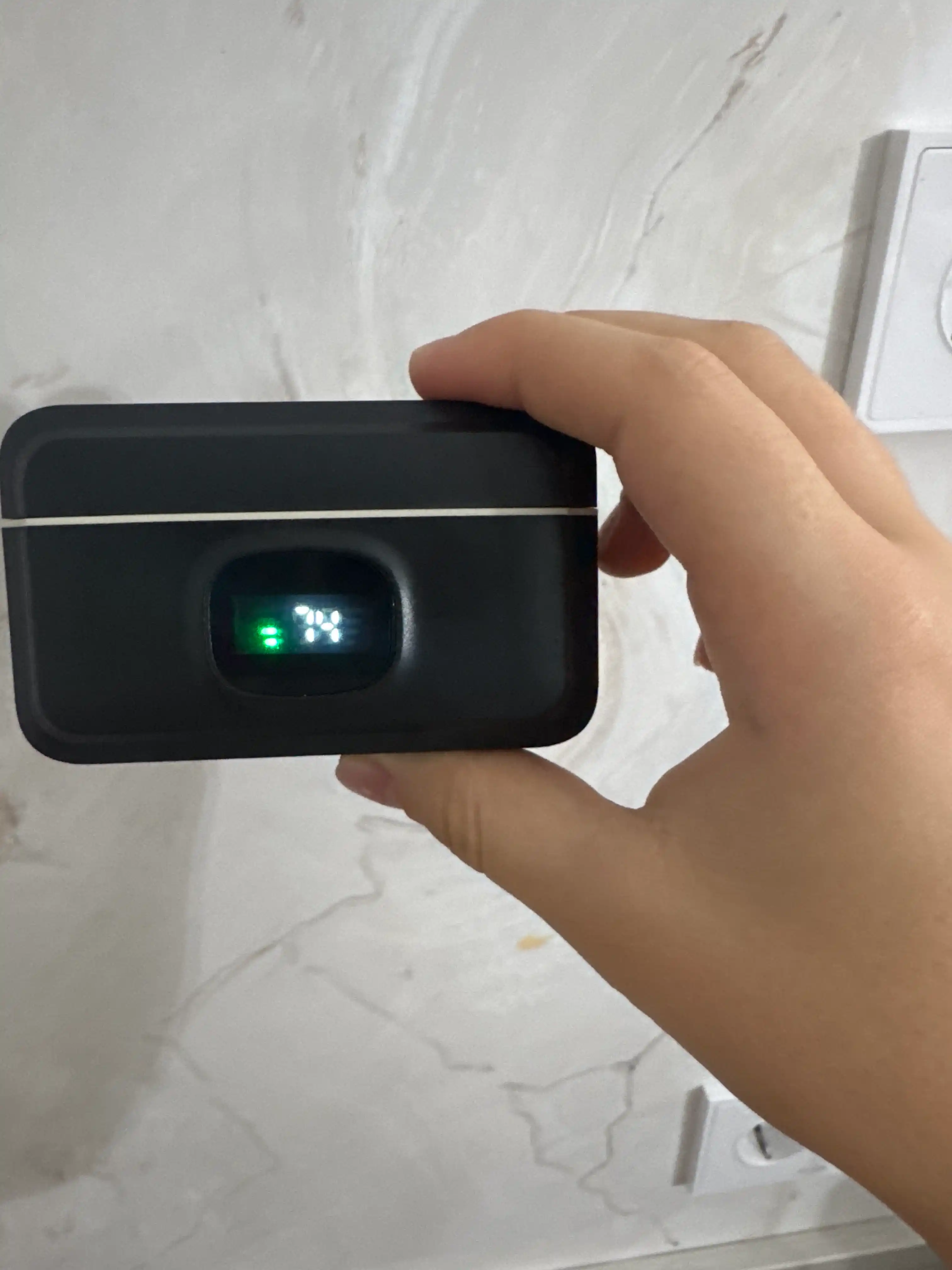 Simsiz petlichka mikrofon telefon uchun Type-C / Lightning, kontent va intervyu uchun