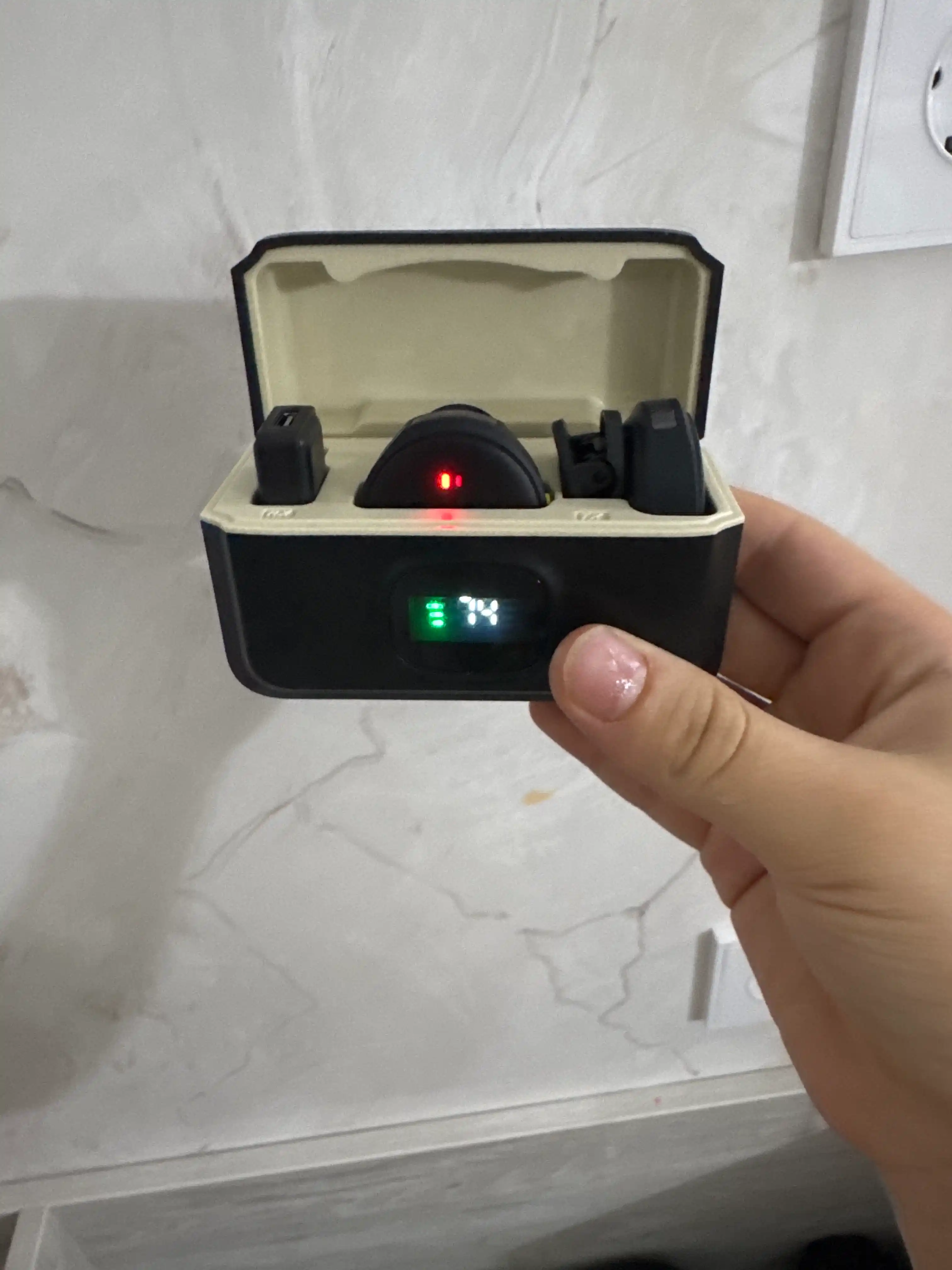 Simsiz petlichka mikrofon telefon uchun Type-C / Lightning, kontent va intervyu uchun