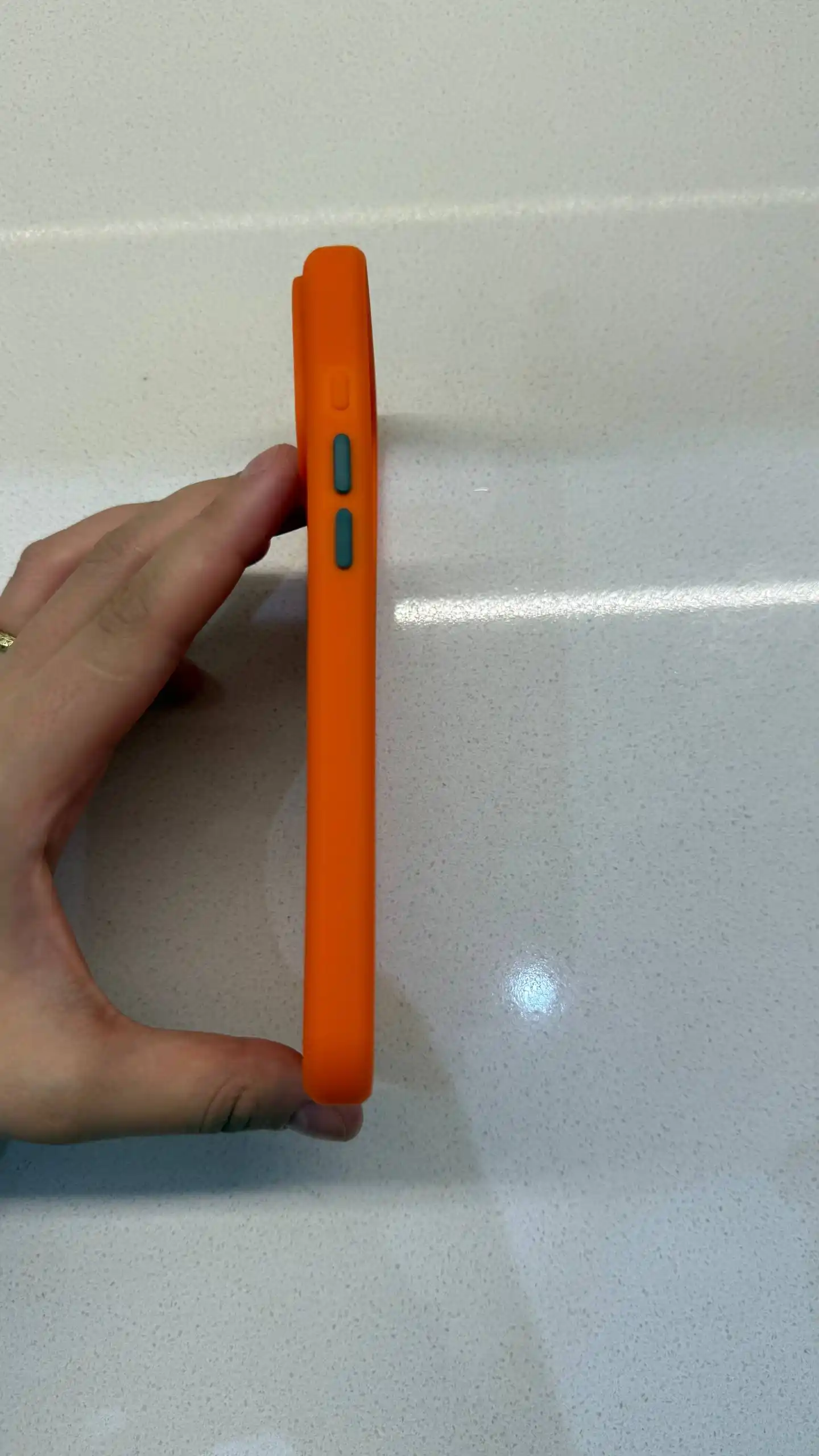 IPhone 17 Pro Max silikon chexol,g'ilof, aniq kesmalar, ishonchli himoya, yoqimli tekstura