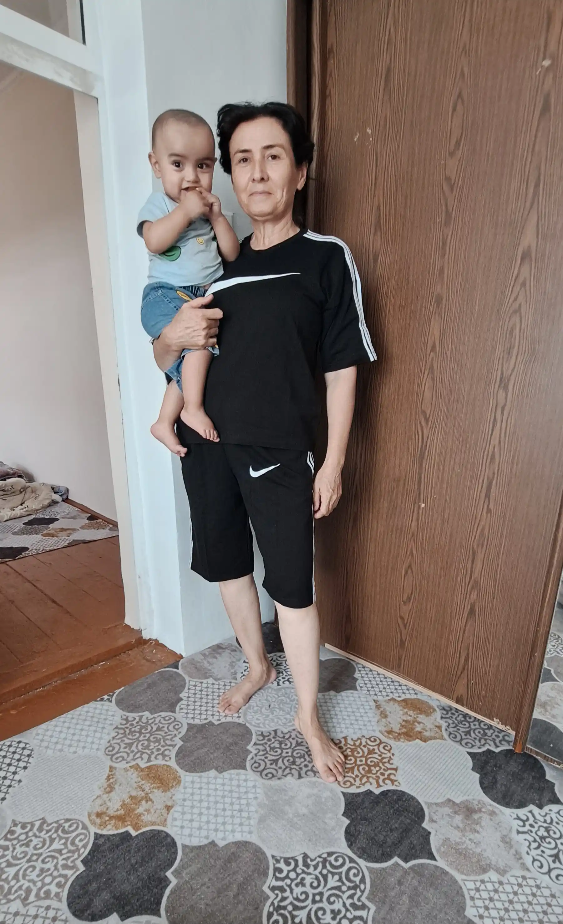 Ayollar sport kostyumi (mayka + shortik), katta o‘lchamli, yozgi Standart o‘lcham