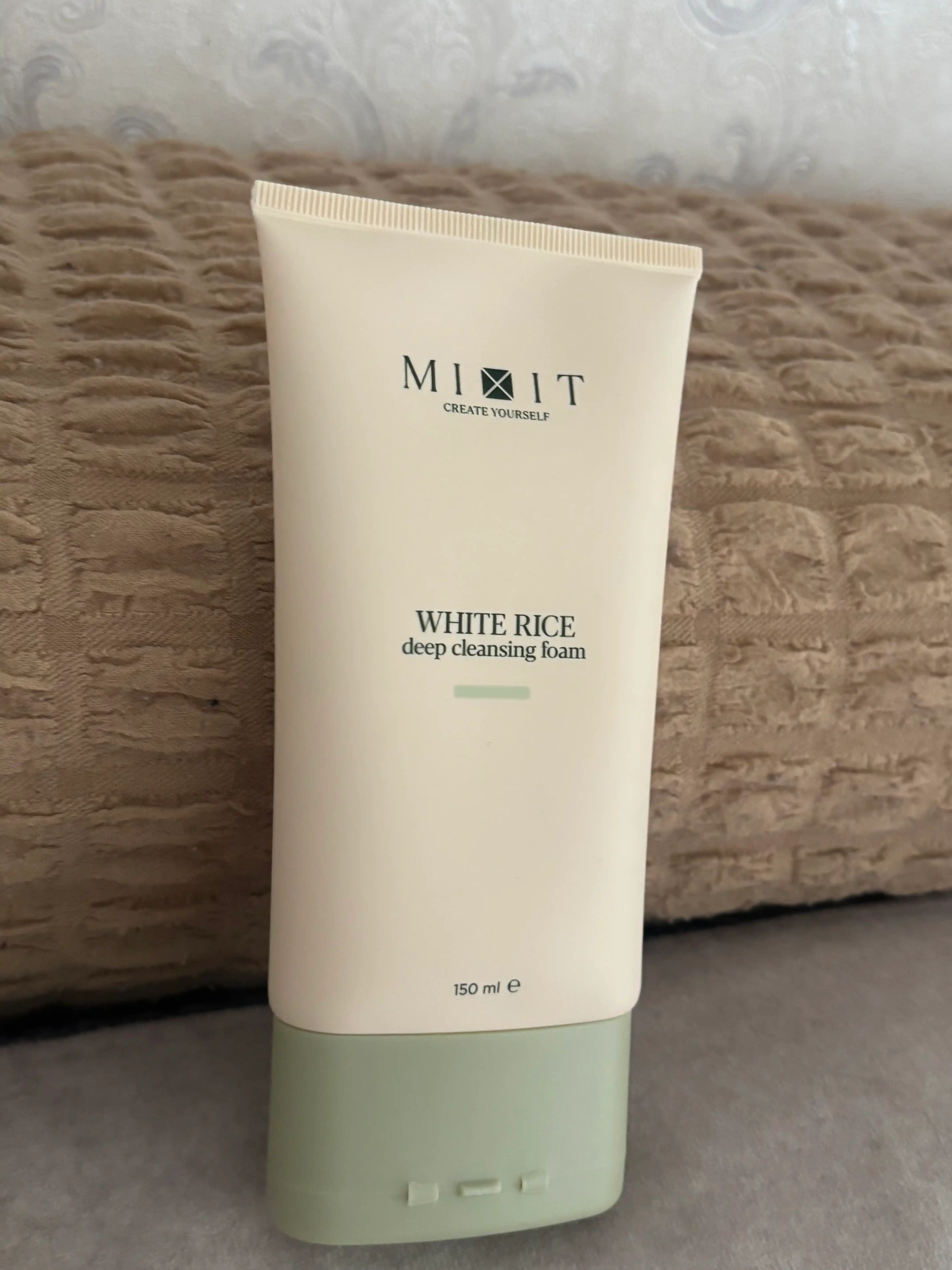 MIXIT Guruch ekstrakti bilan yuzni chuqur tozalovchi penka, 150 ml
