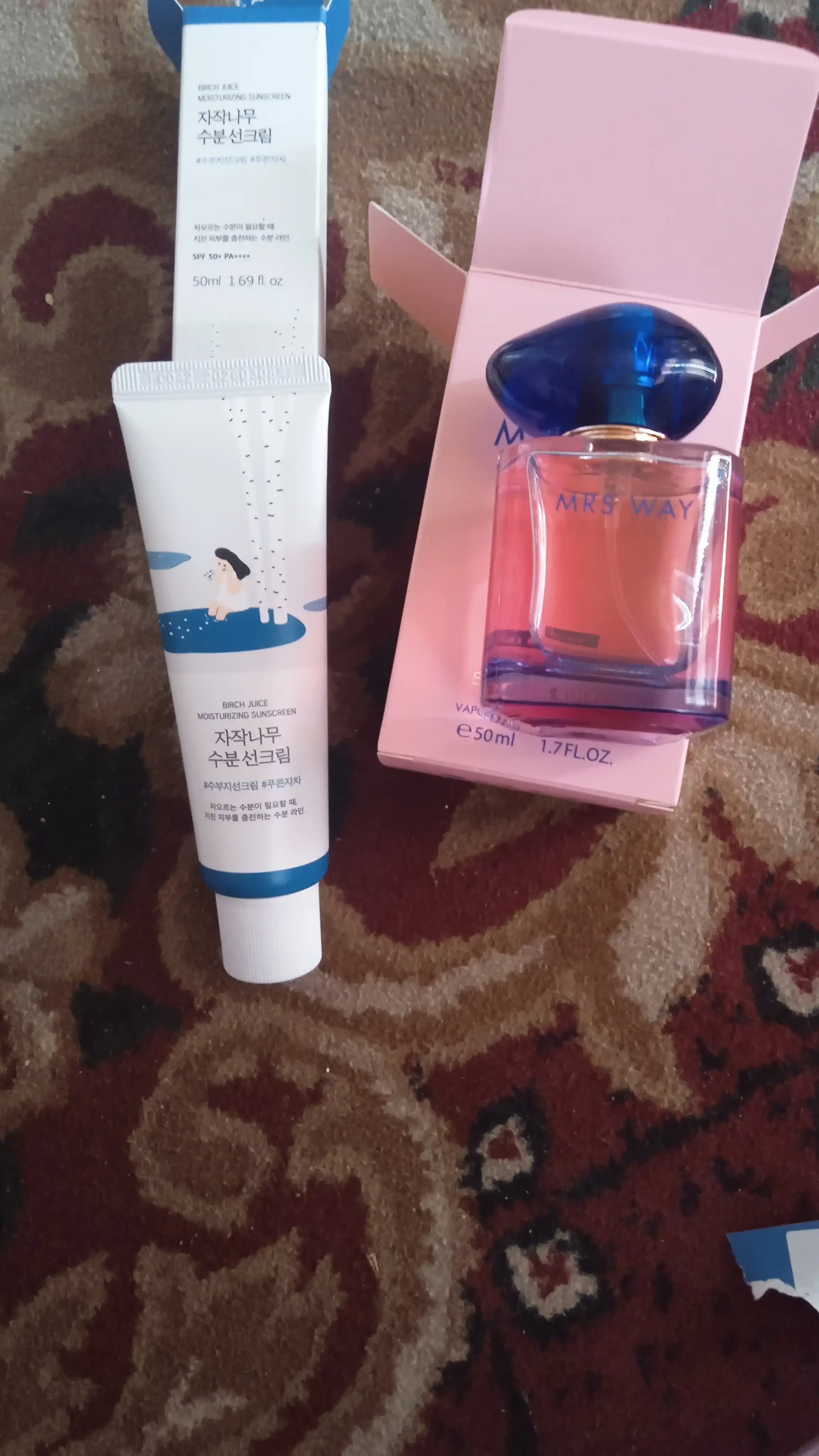 Солнцезащитный крем Round Lab Birch Juice Moisturizing Sunscreen SPF50+ PA++++, 50 мл