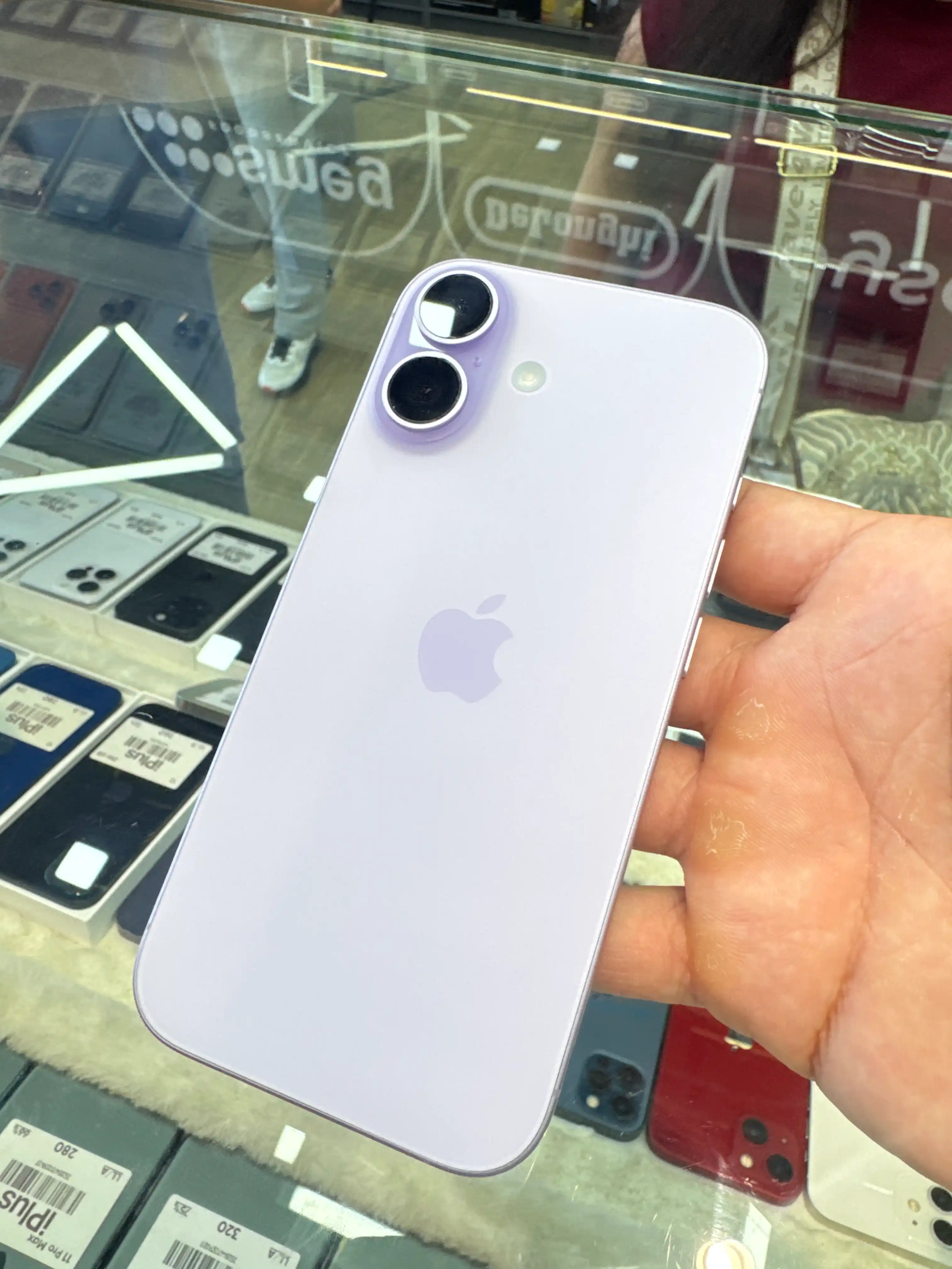 Apple смартфон iPhone 17 256GB/512B/1TB, SIM/e-SIM