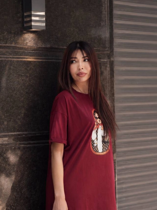 Женское платье-футболка макси oversize - 