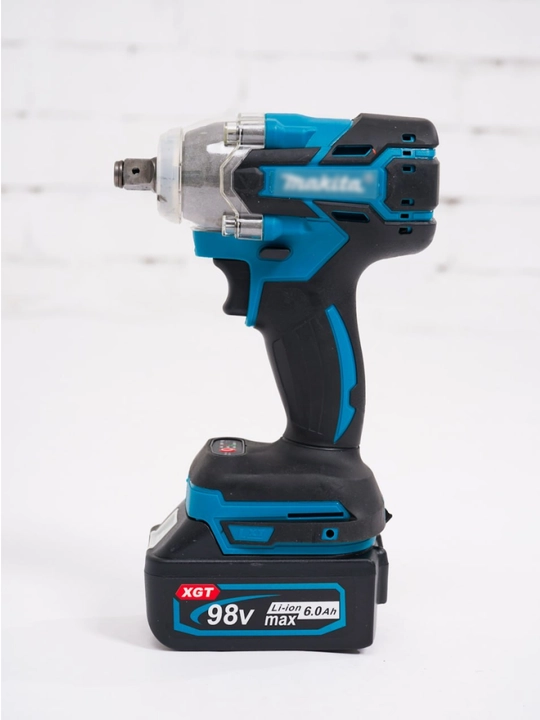 Makita akkumulyatorli nabor 6 tasi 1 da: shurupovyort, perforator, bolgarka, arralar