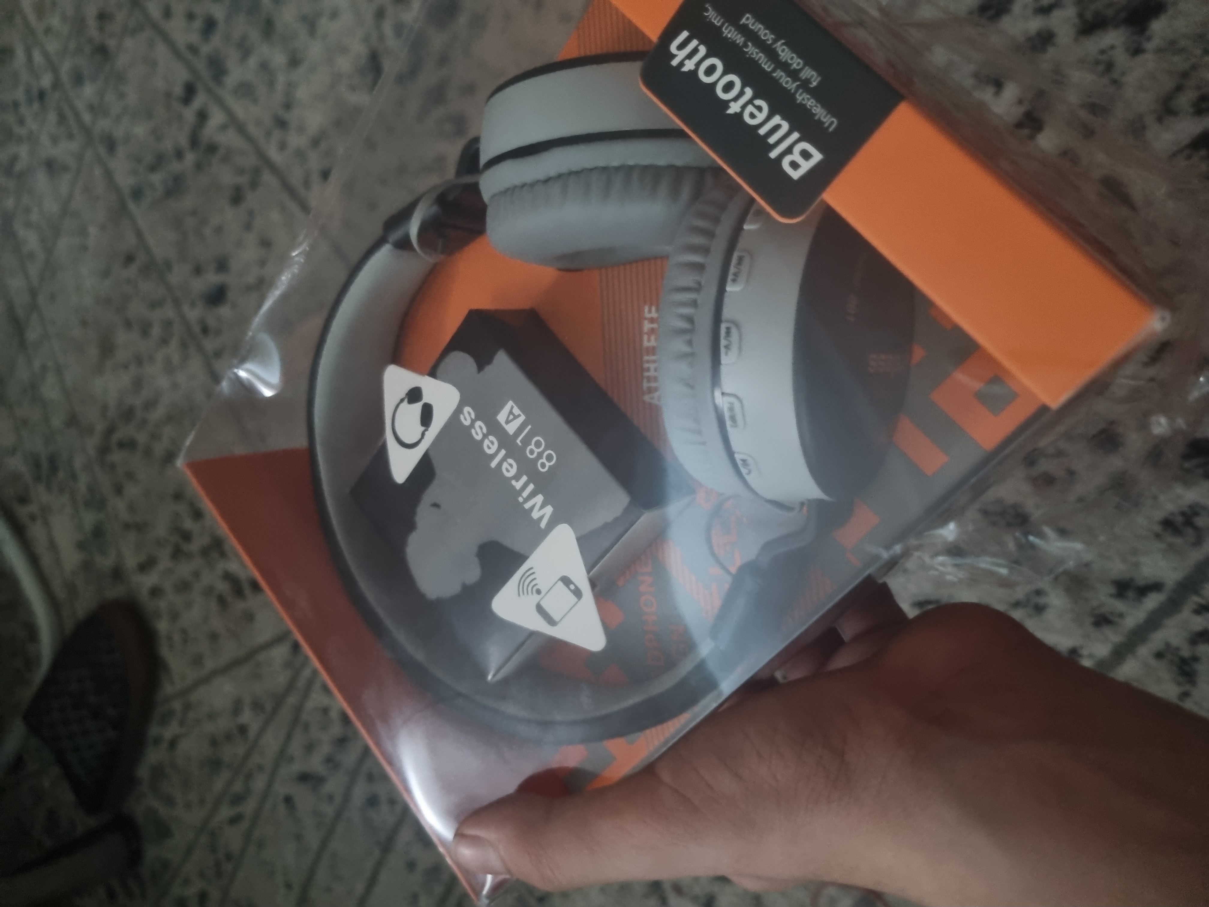 JBL 881A simsiz Bluetooth quloqchin, mikrofonli, bukiladigan dizayn